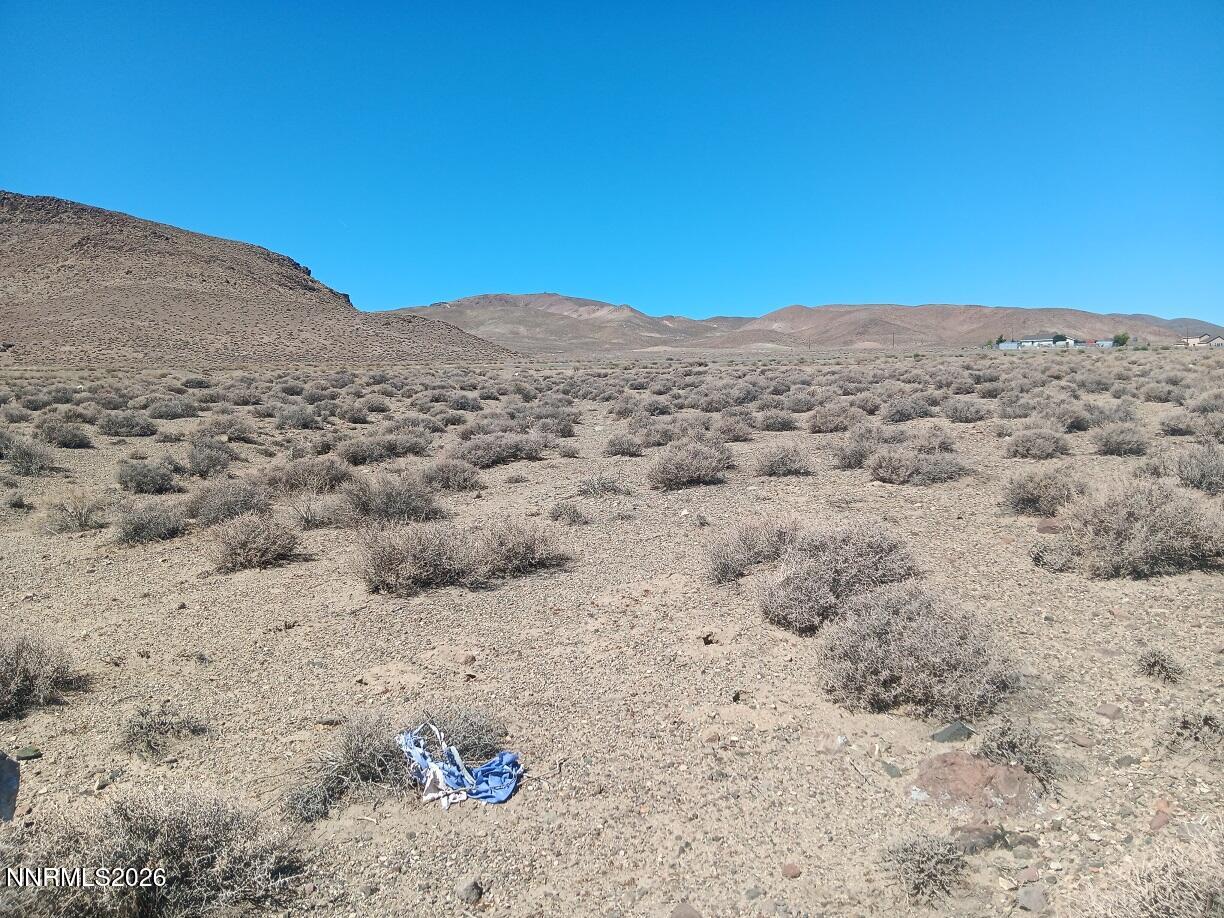 8180 S Highway 95a Property Photo 3