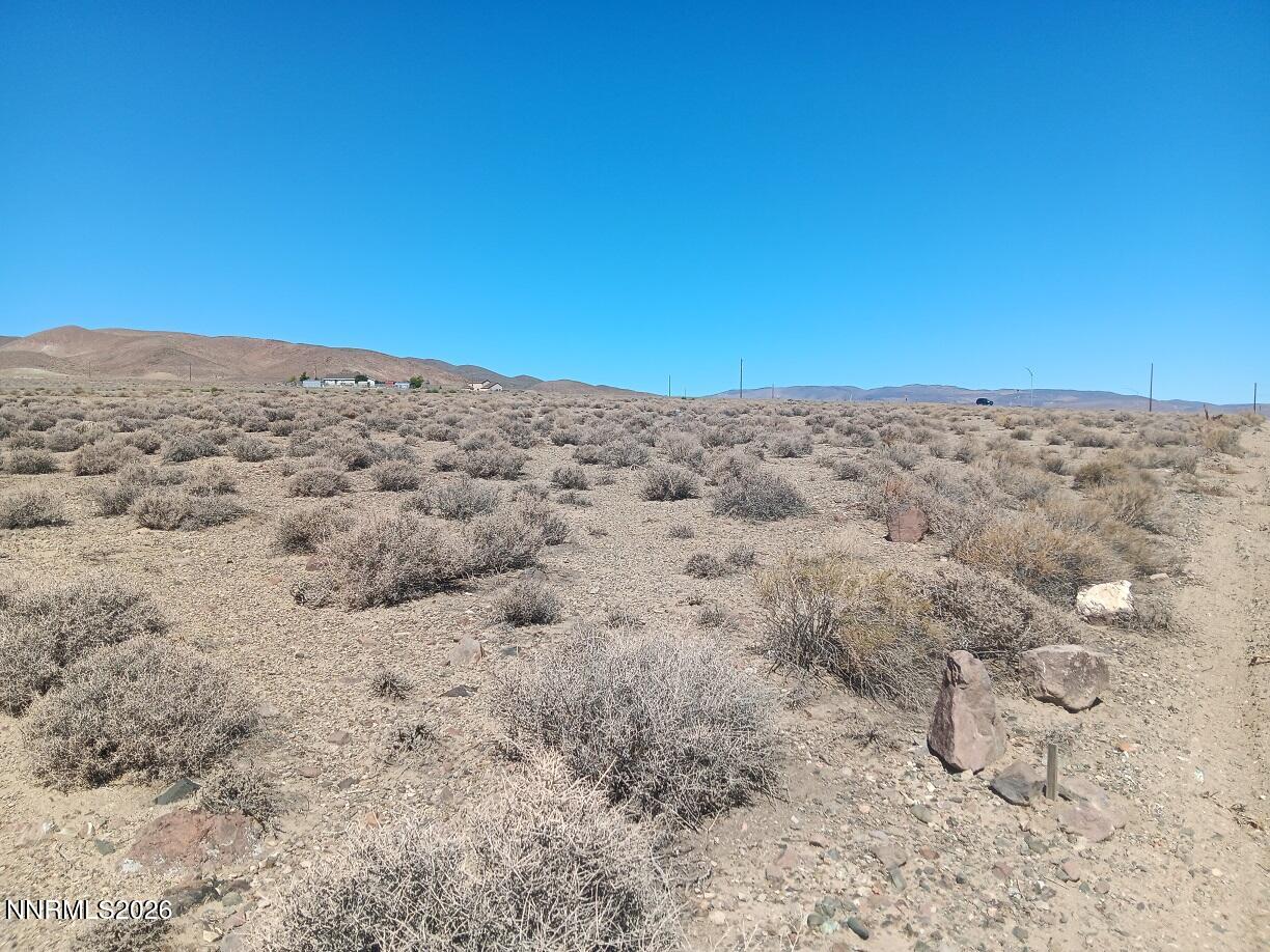 8180 S Highway 95a Property Photo 4