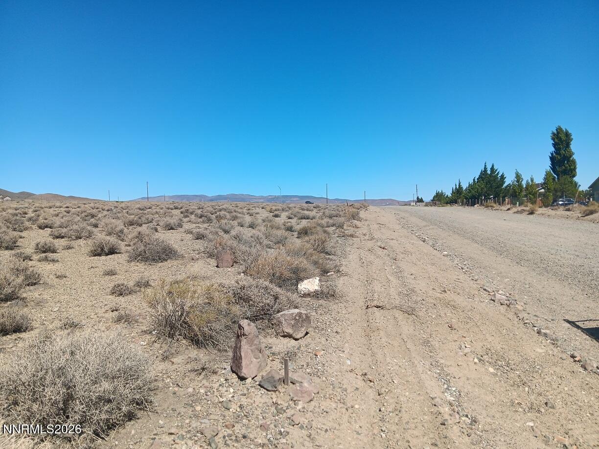 8180 S Highway 95a Property Photo 5