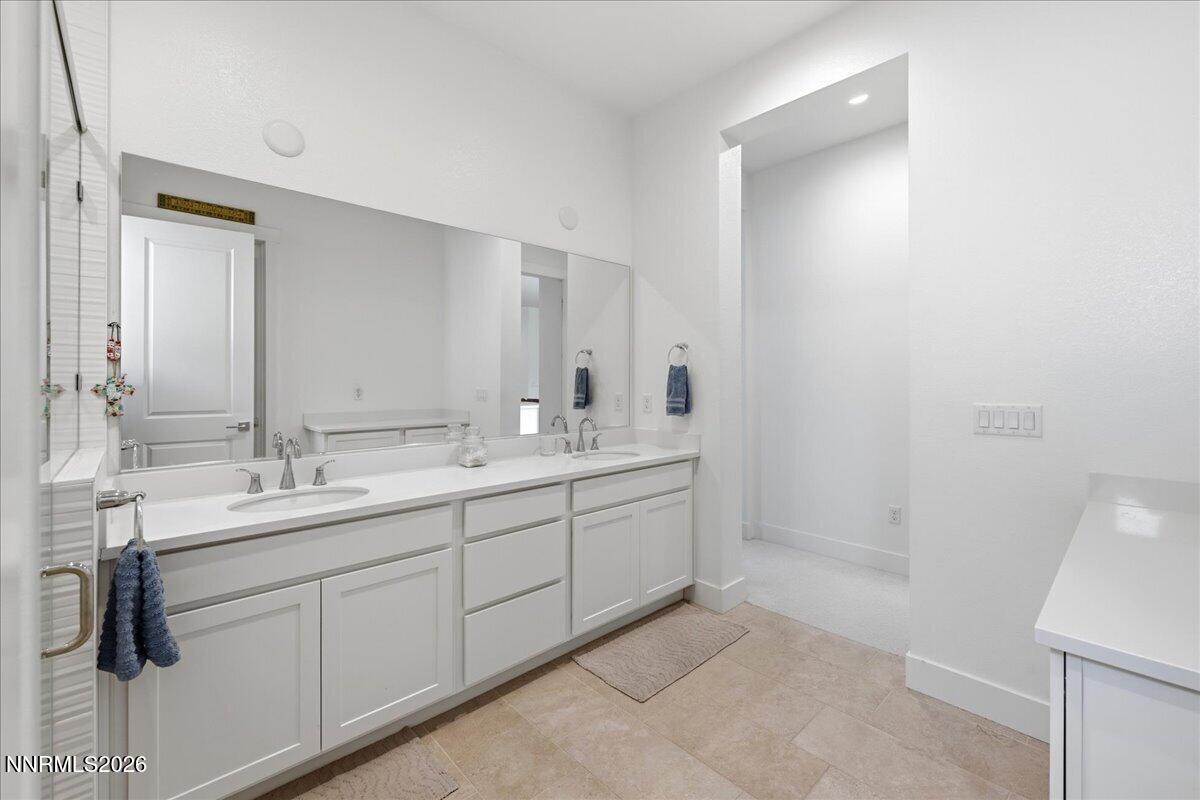 2226 Kates Bridge Drive Property Photo 11