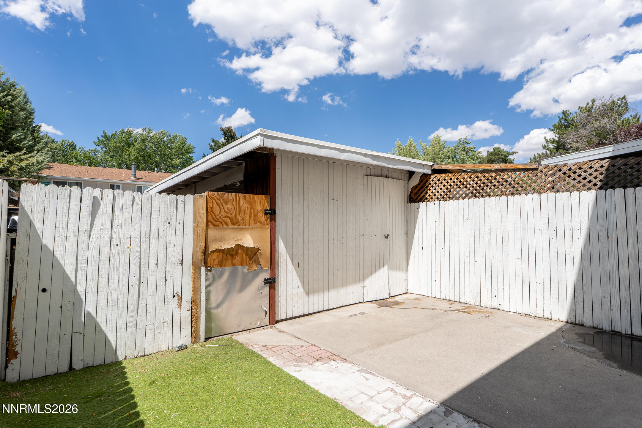 70 Smithridge Park Property Photo 25