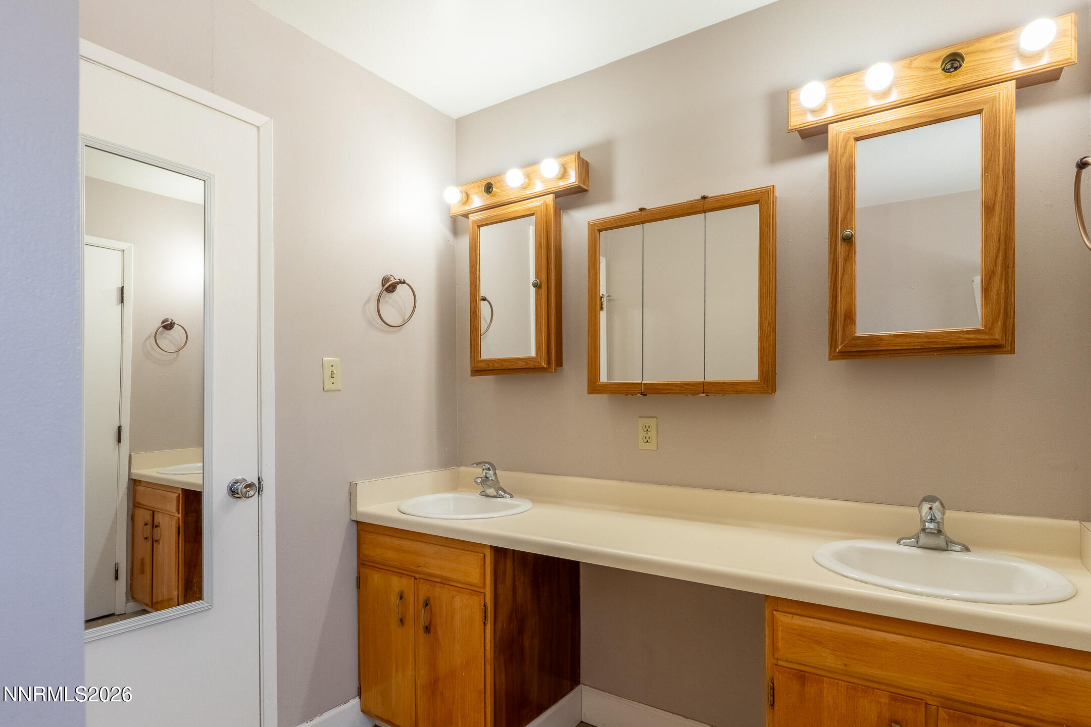 70 Smithridge Park Property Photo 41