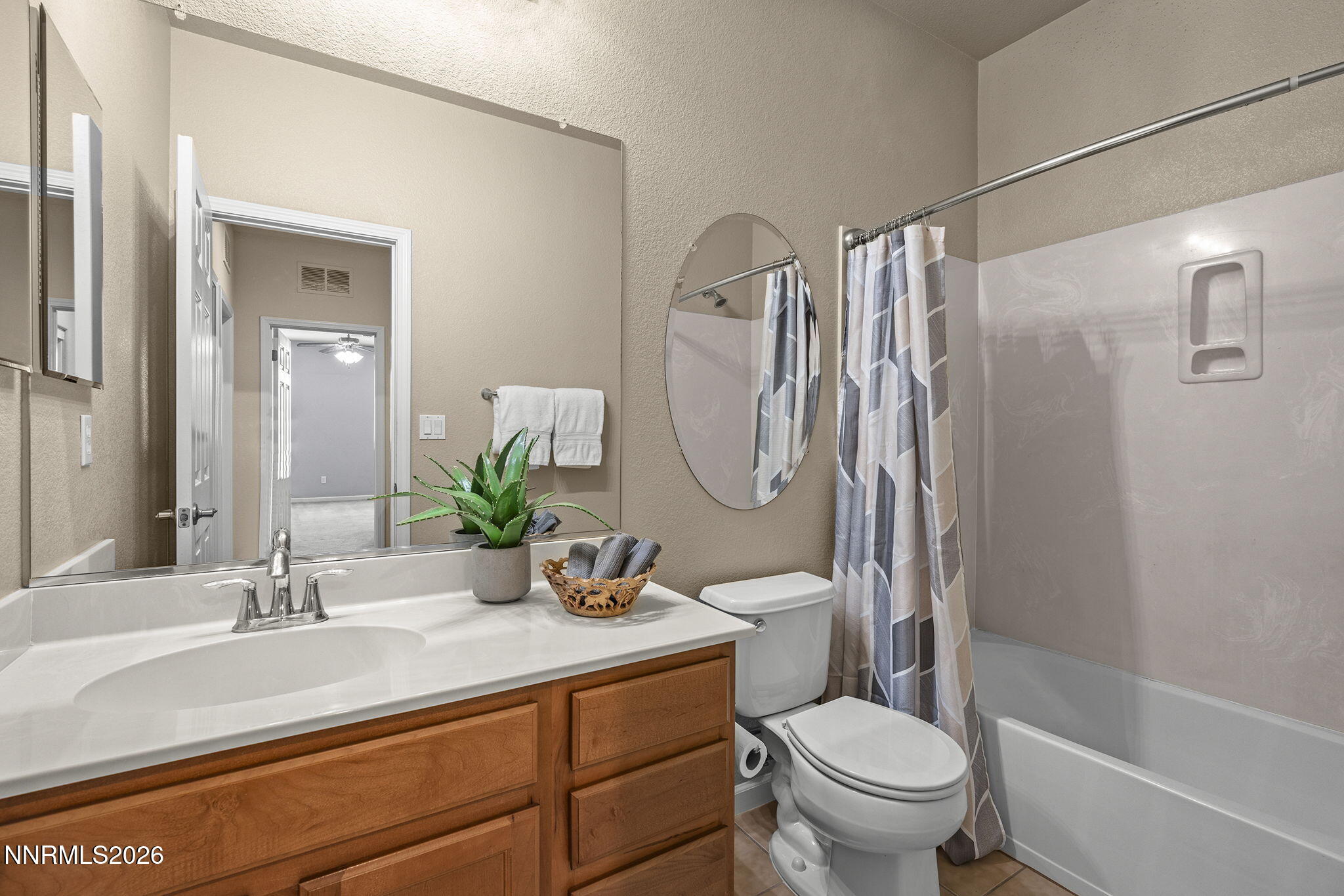 1828 Wind Ranch Road Unit B Property Photo 24