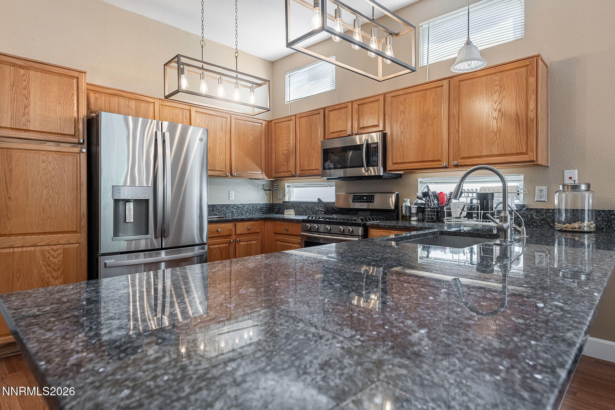 425 Crosswinds Drive Property Photo 8