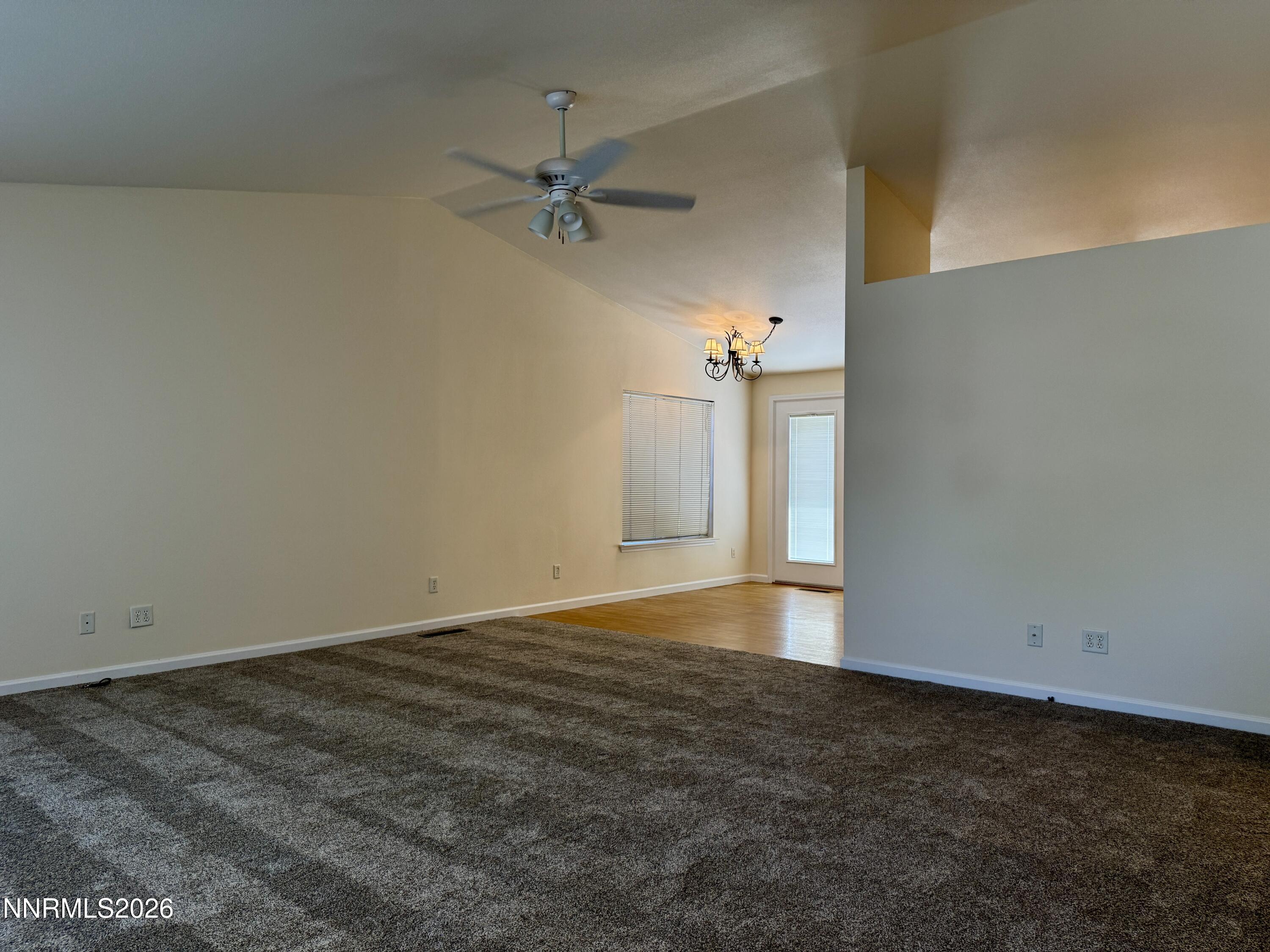 2501 Ridgecrest Drive Property Photo 3