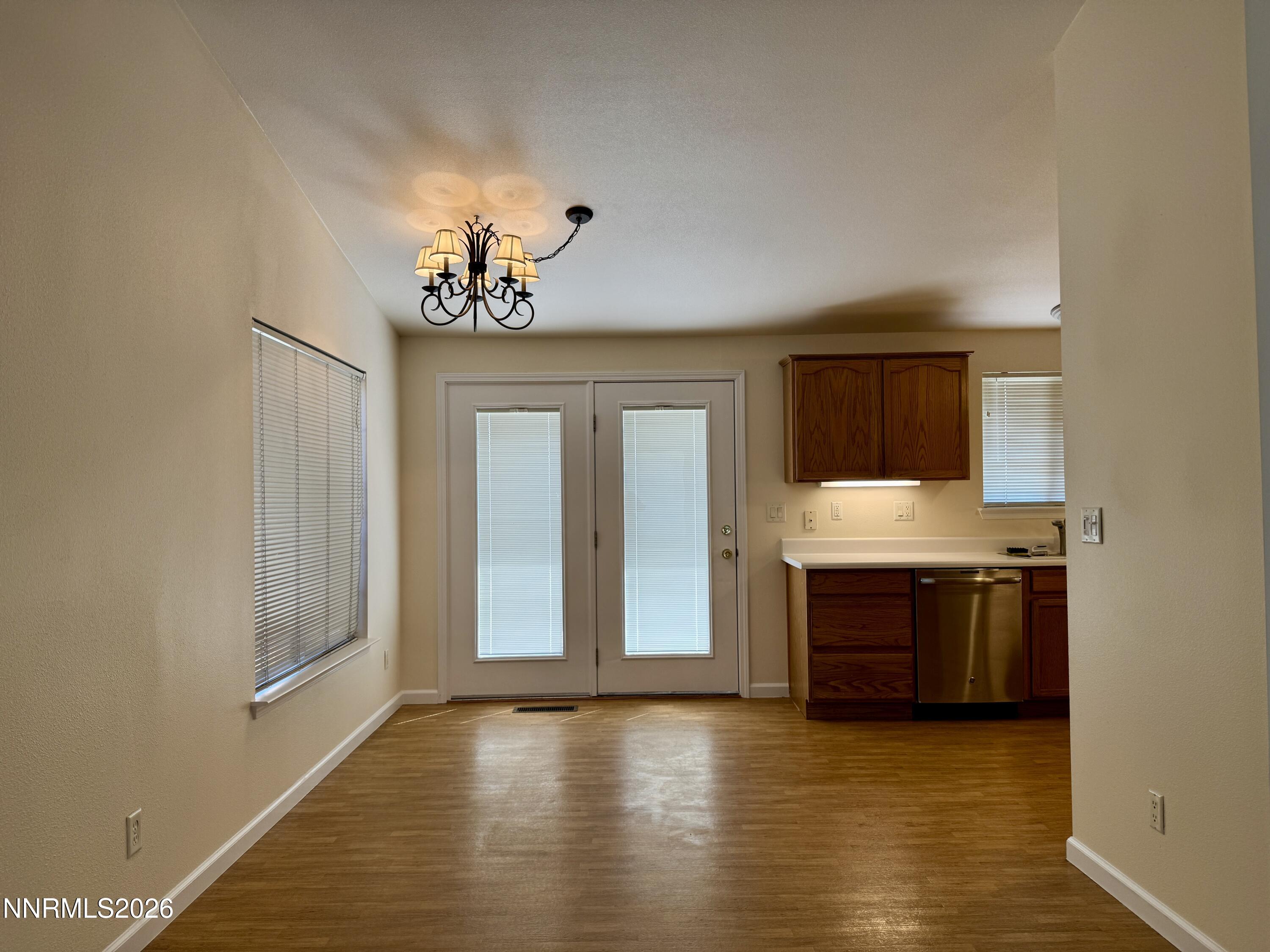 2501 Ridgecrest Drive Property Photo 6