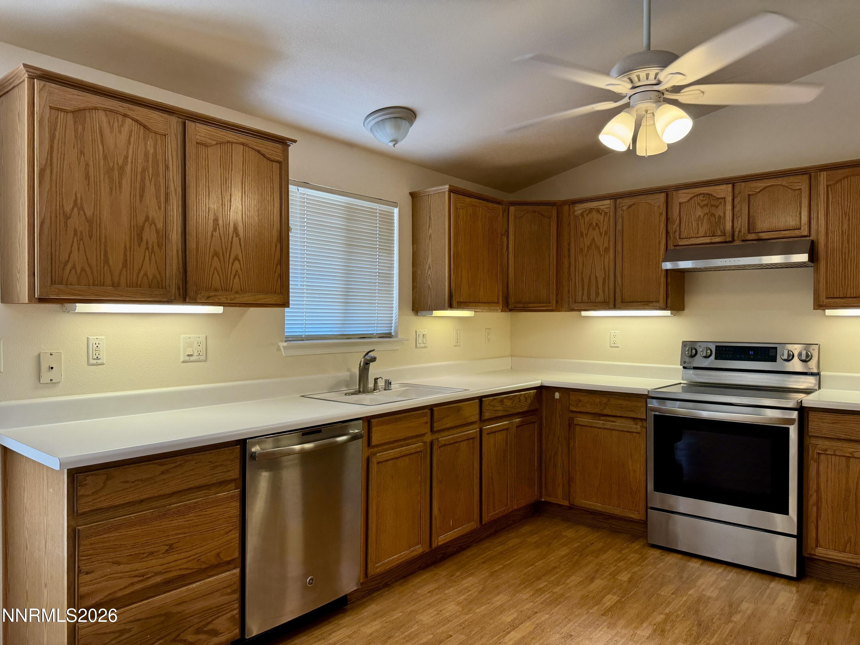 2501 Ridgecrest Drive Property Photo 7
