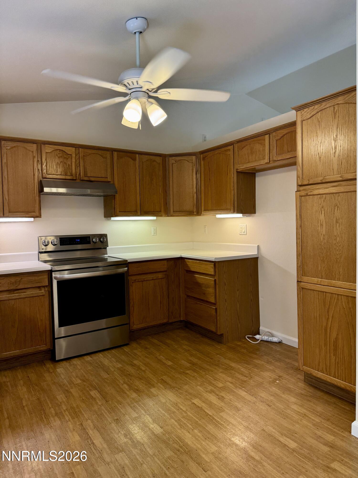 2501 Ridgecrest Drive Property Photo 8