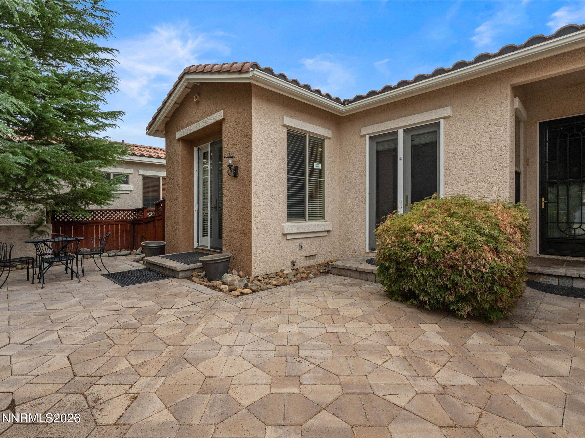 1499 Vicenza Drive Property Photo 3