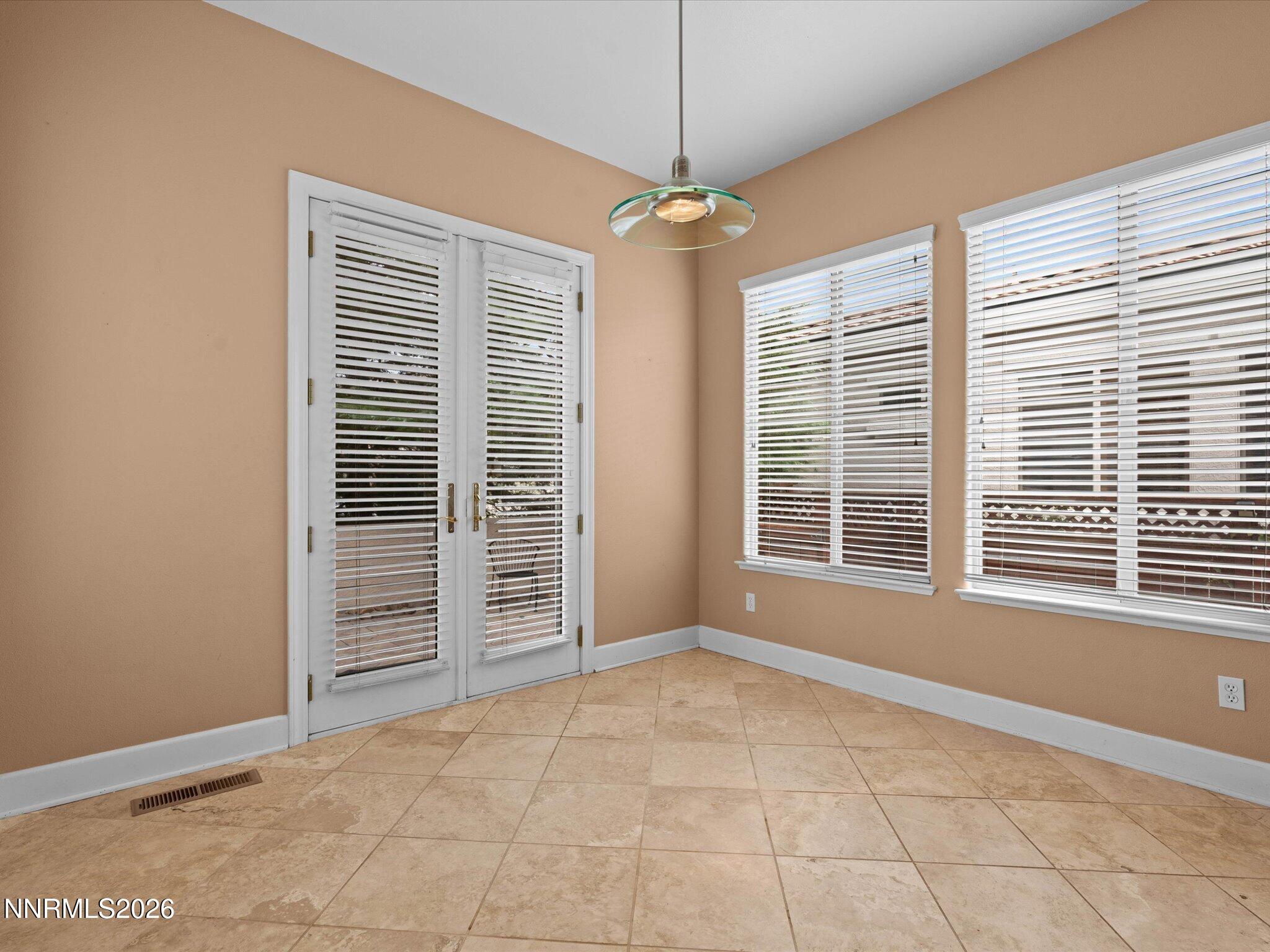 1499 Vicenza Drive Property Photo 14