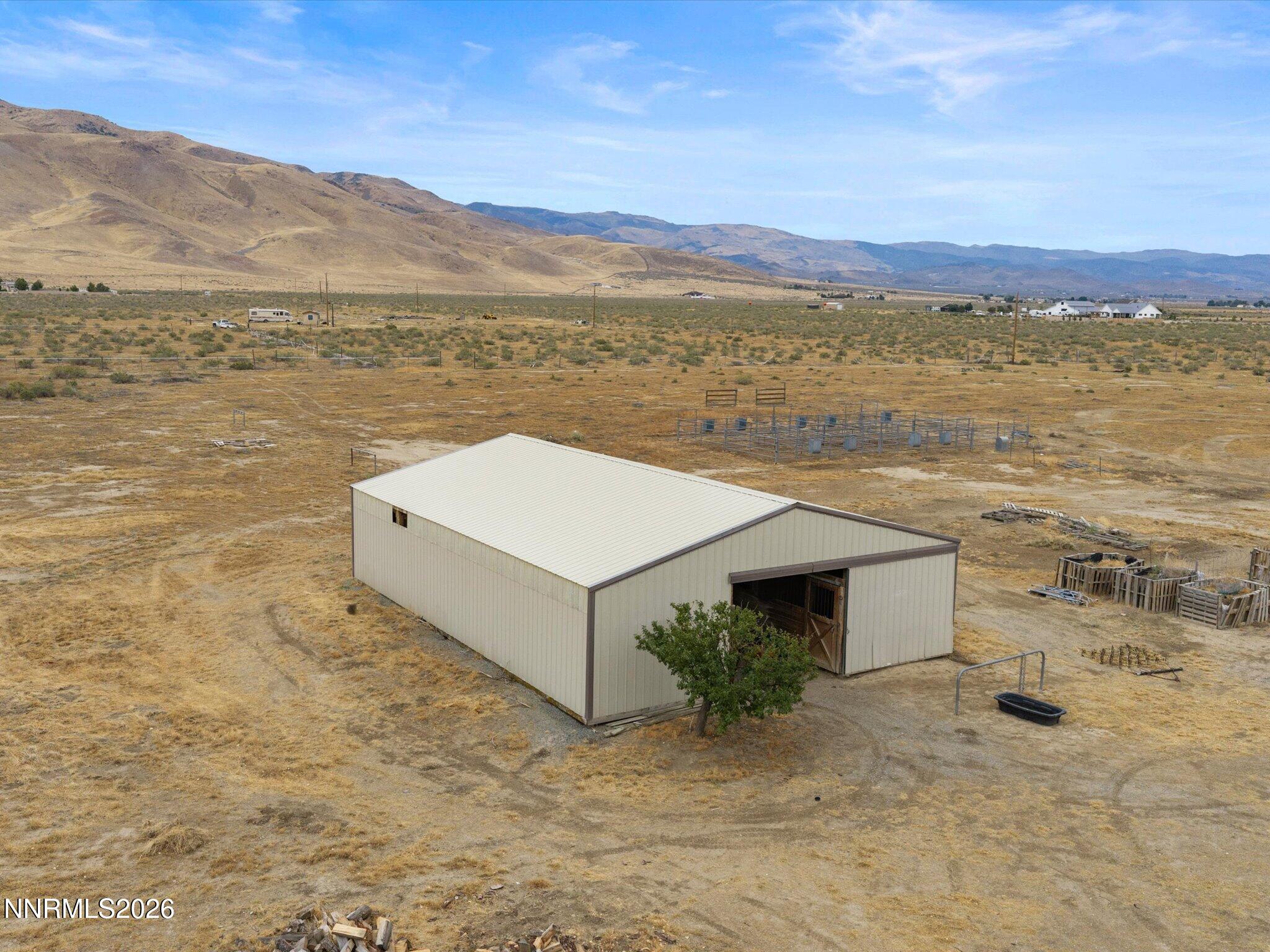 16500 Pyramid Highway Property Photo 10