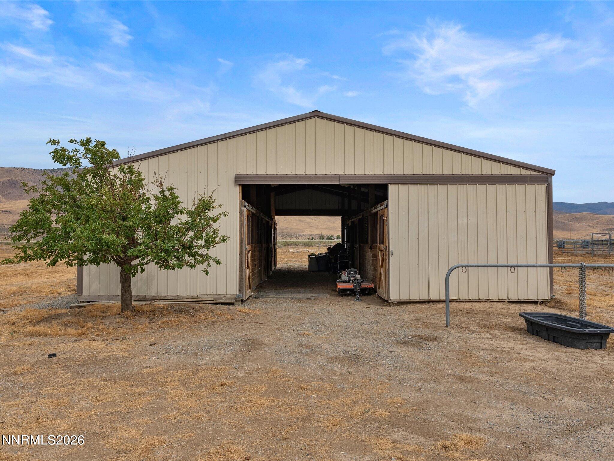 16500 Pyramid Highway Property Photo 11