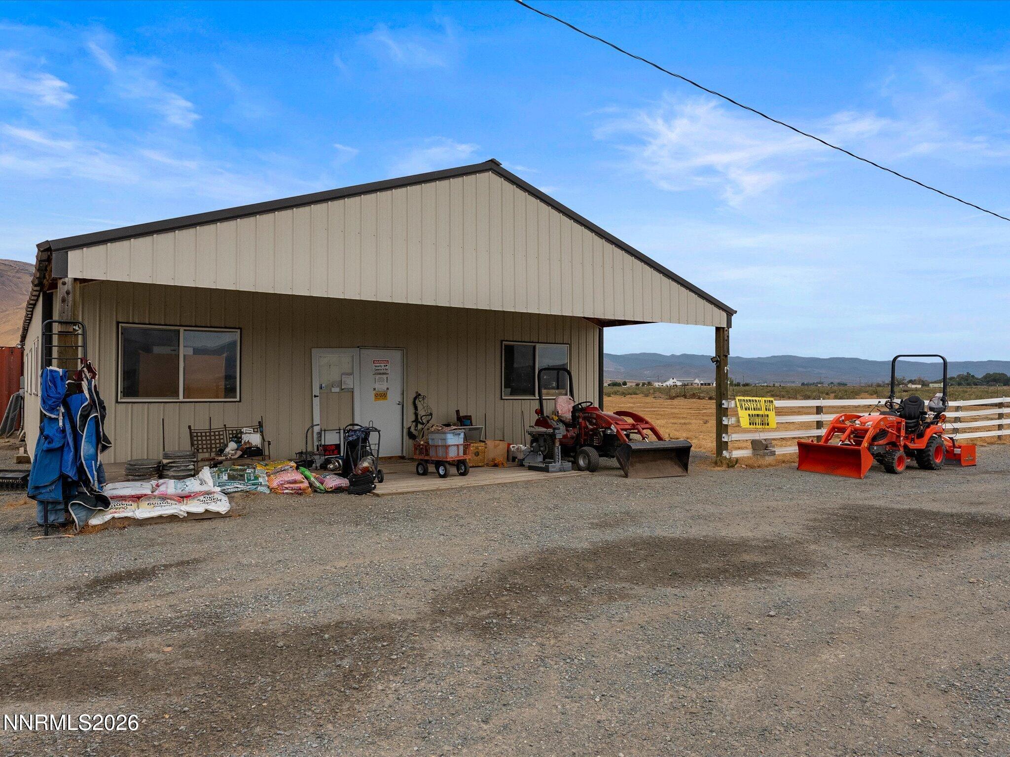 16500 Pyramid Highway Property Photo 54