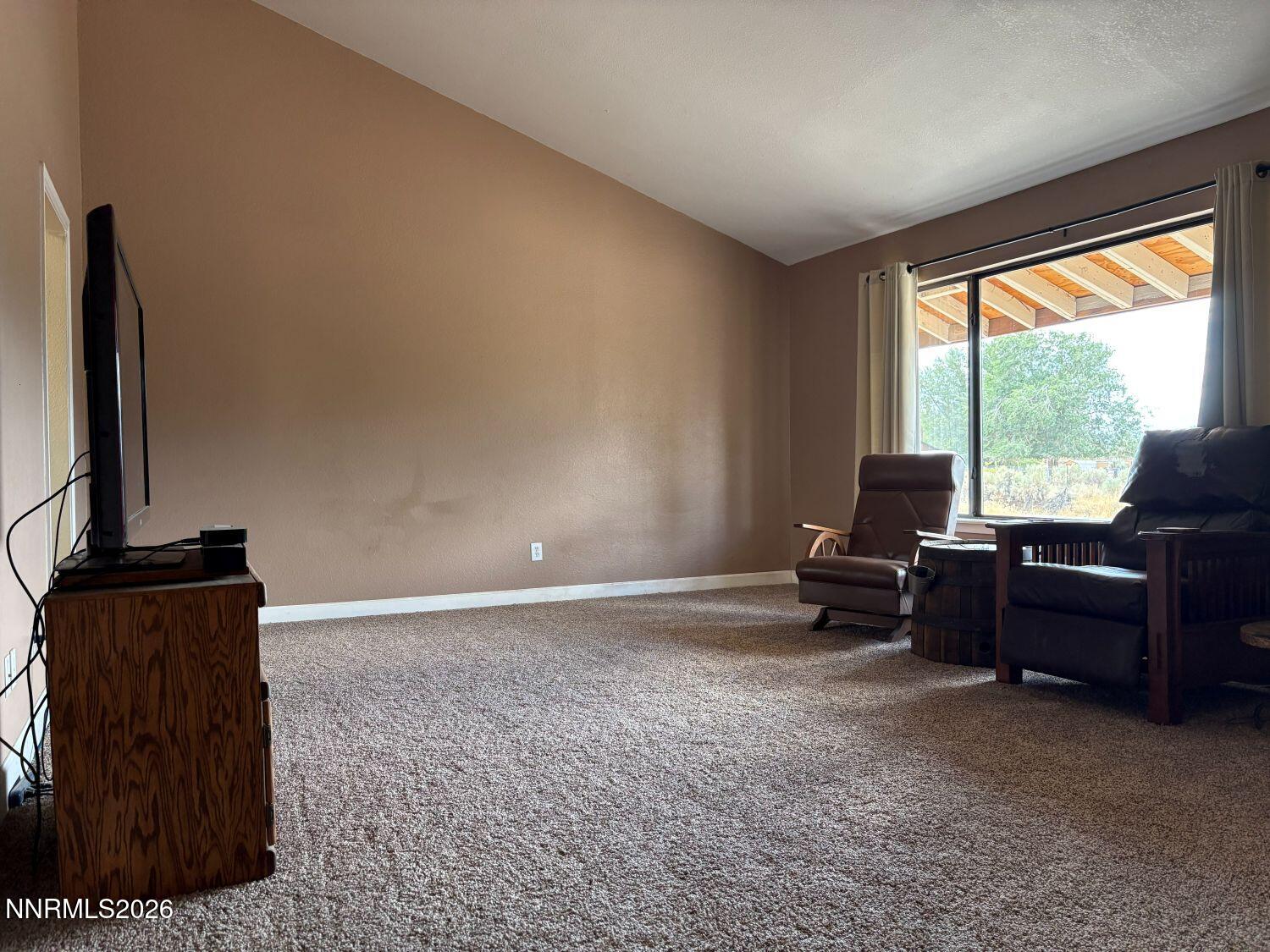 2140 Wildflower Drive Property Photo 3