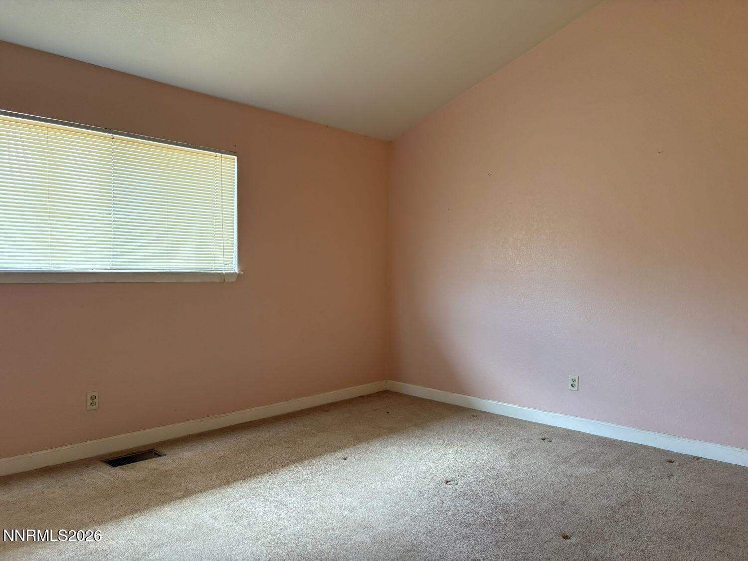 2140 Wildflower Drive Property Photo 11