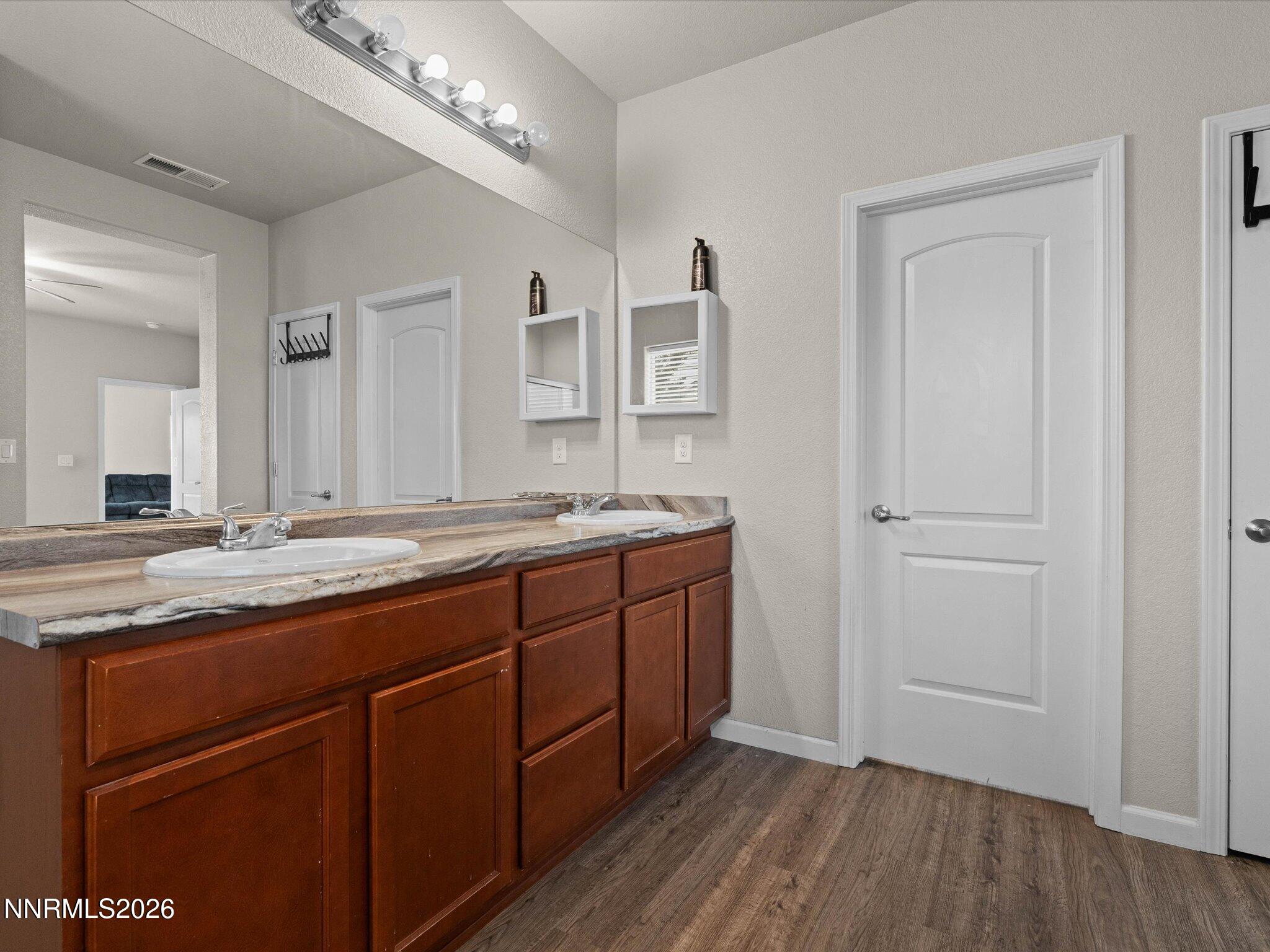 189 Walnut Court Property Photo 27
