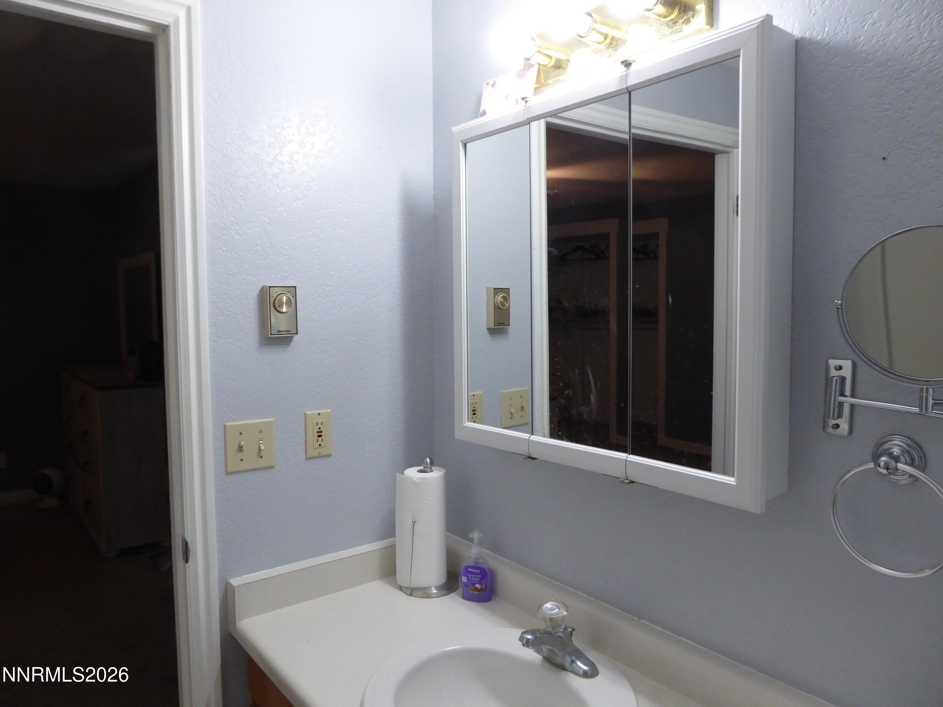 965 E 16th Street Property Photo 22