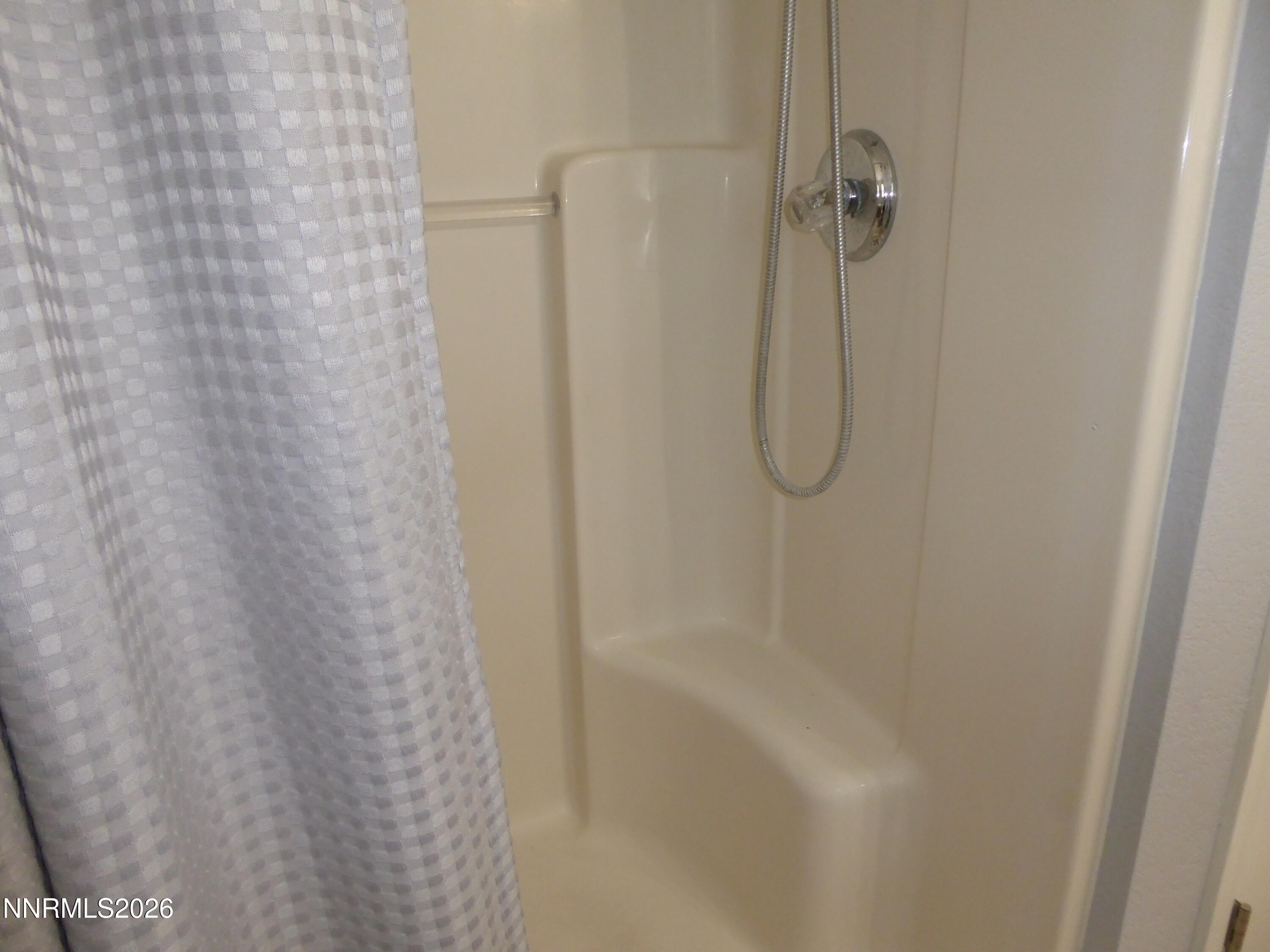 965 E 16th Street Property Photo 24