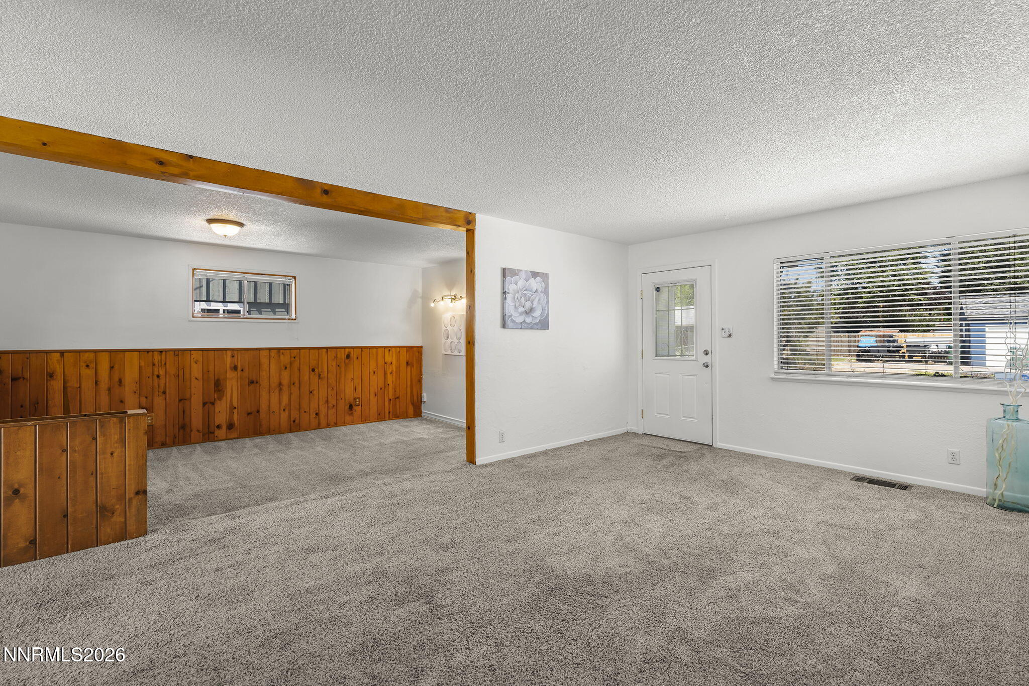 455 E Mclean Way Property Photo 5