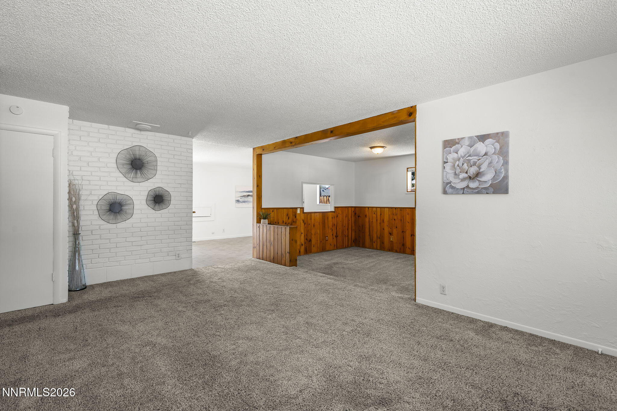 455 E Mclean Way Property Photo 6