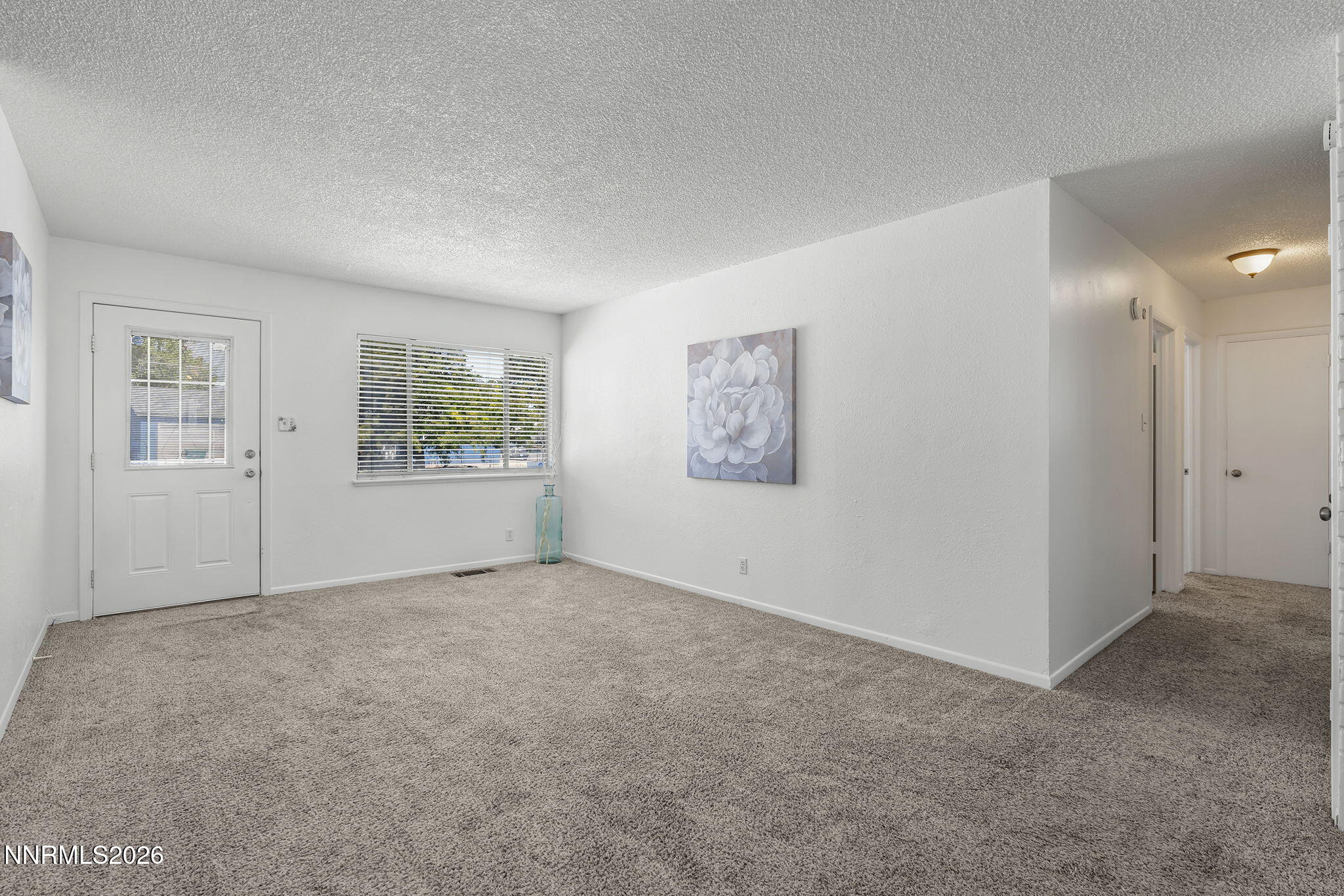 455 E Mclean Way Property Photo 7
