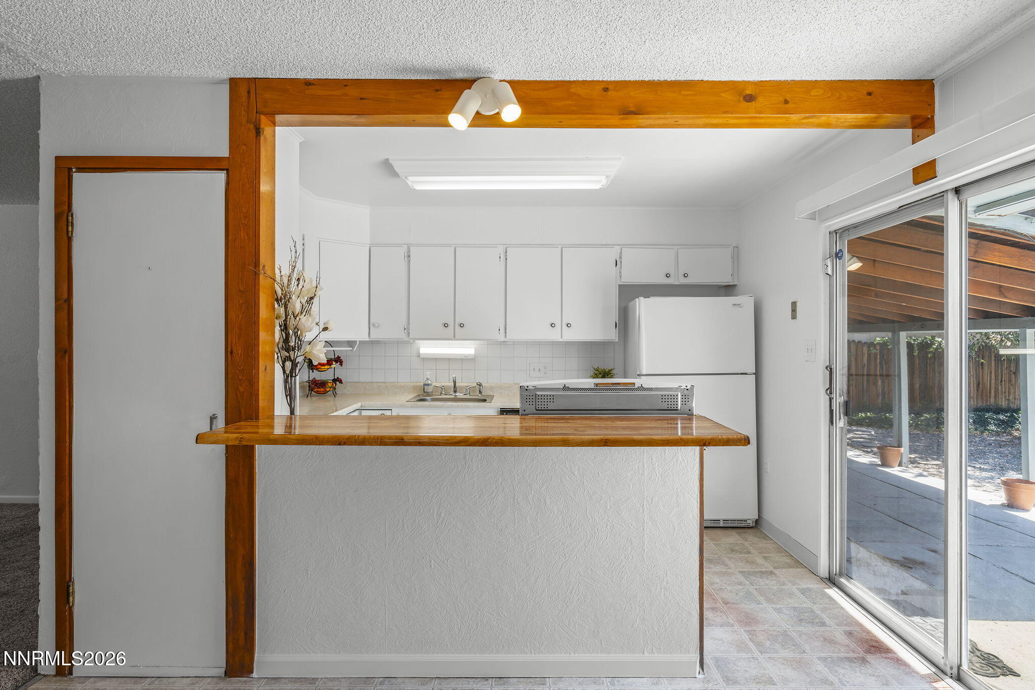 455 E Mclean Way Property Photo 11