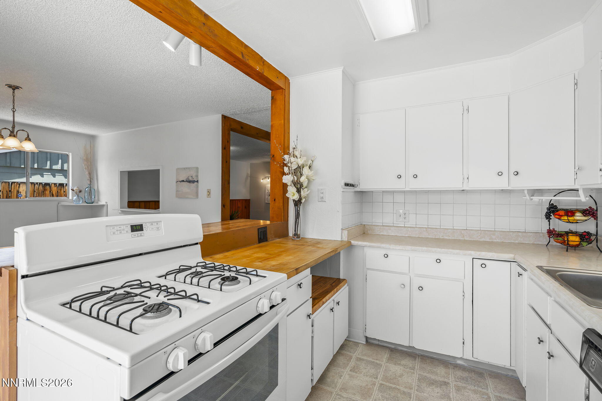 455 E Mclean Way Property Photo 13
