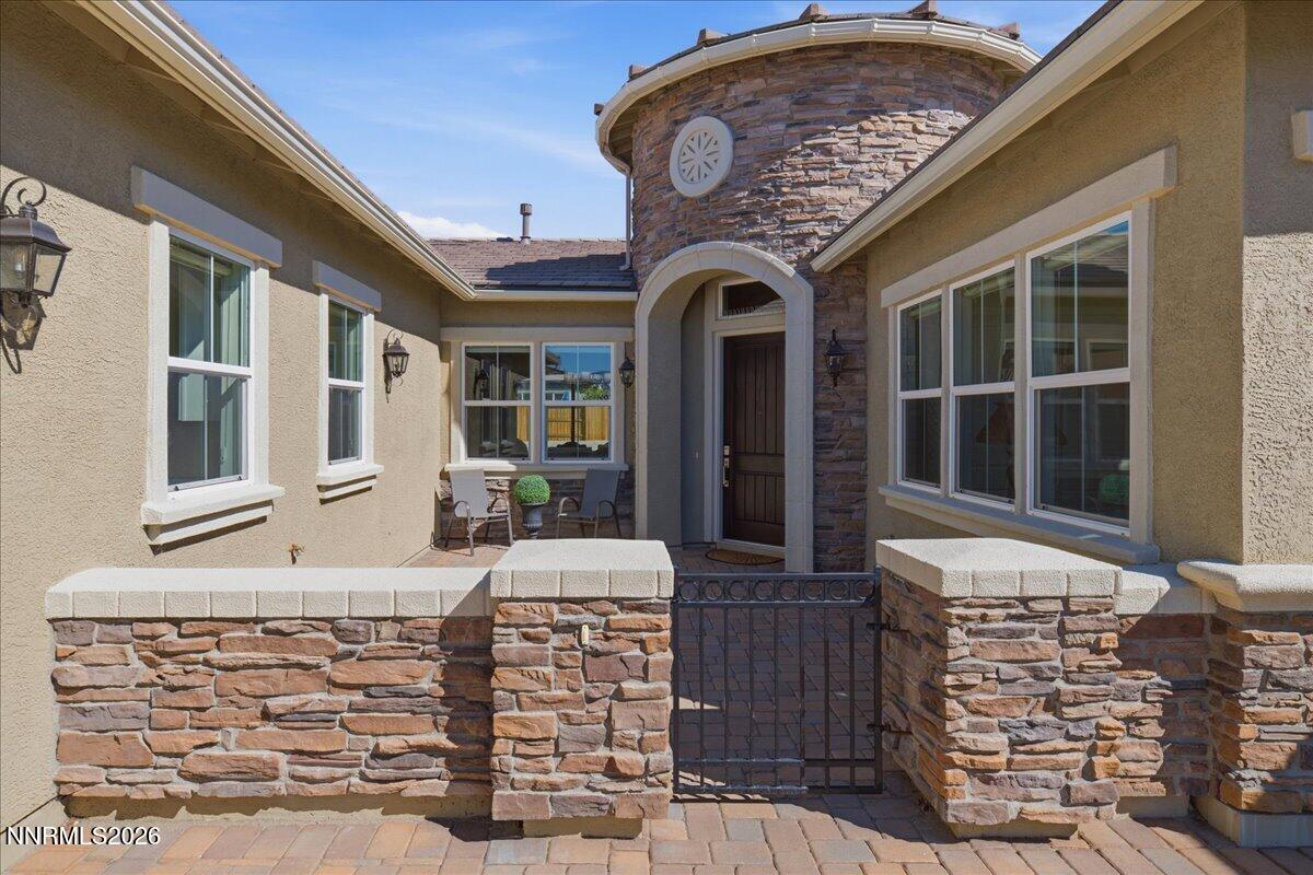 2317 Blushing Rock Drive Property Photo 3