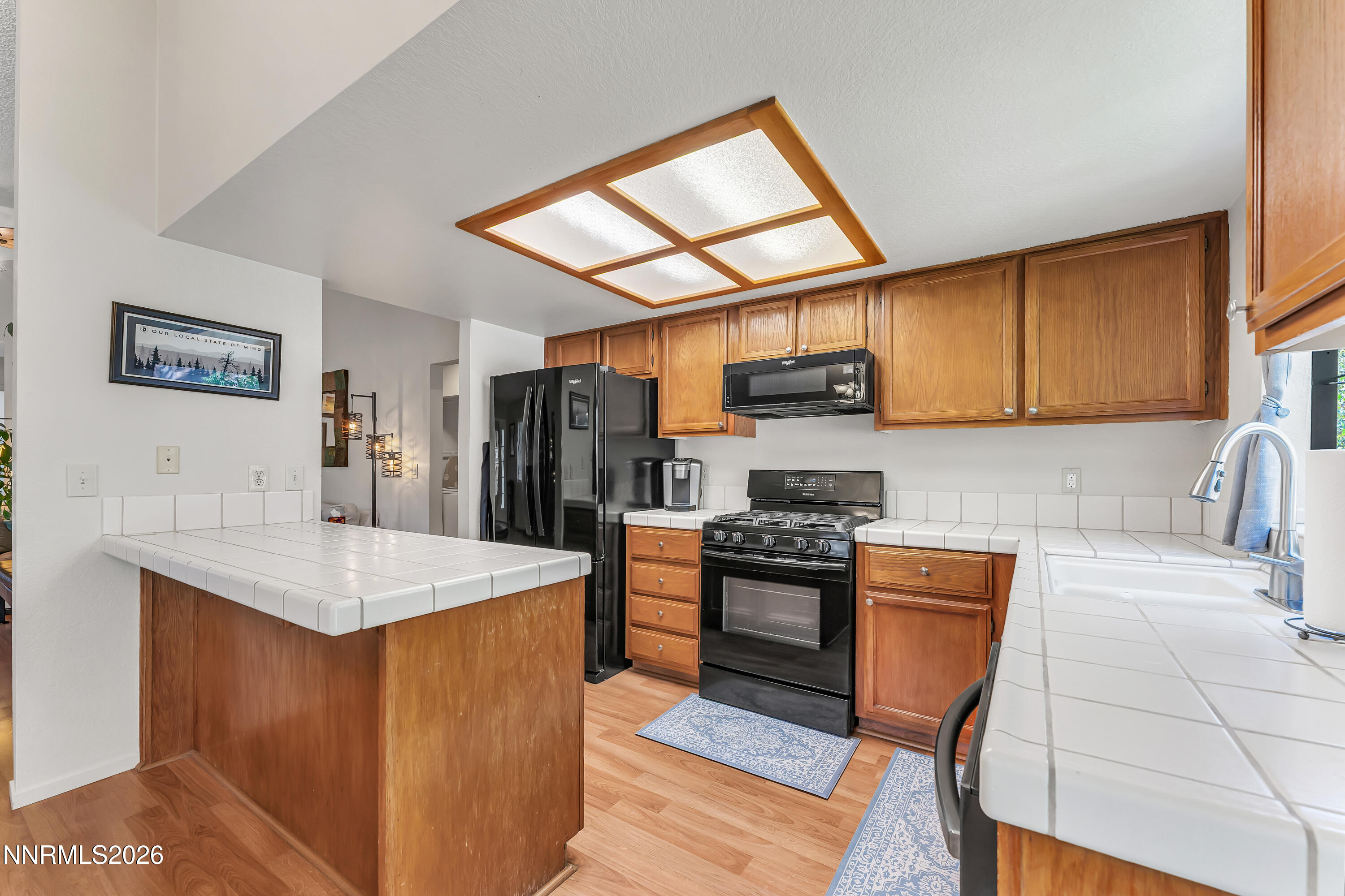 1865 Amarak Way Property Photo 10