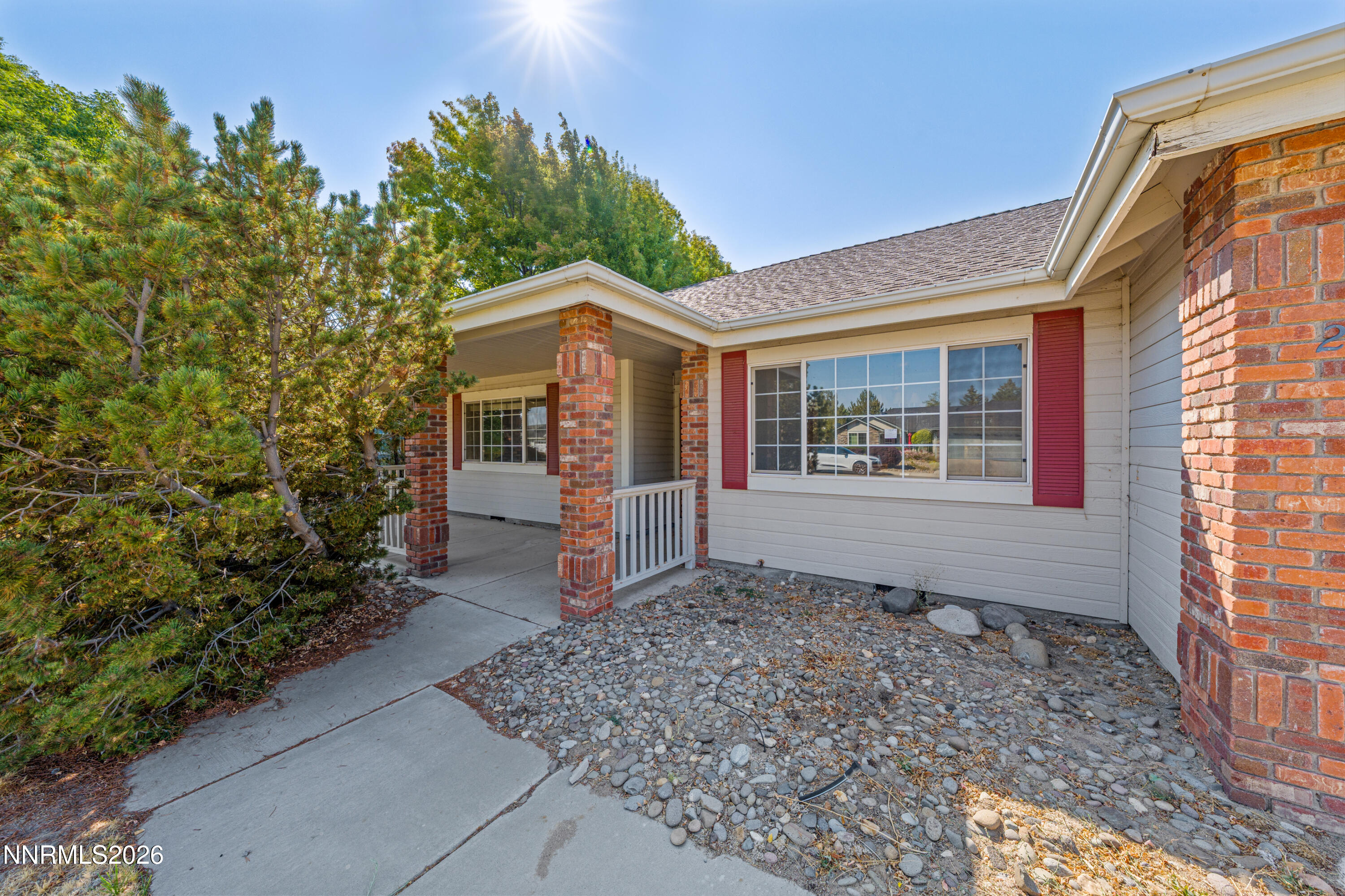 2872 Sierra Manor Drive Property Photo 4