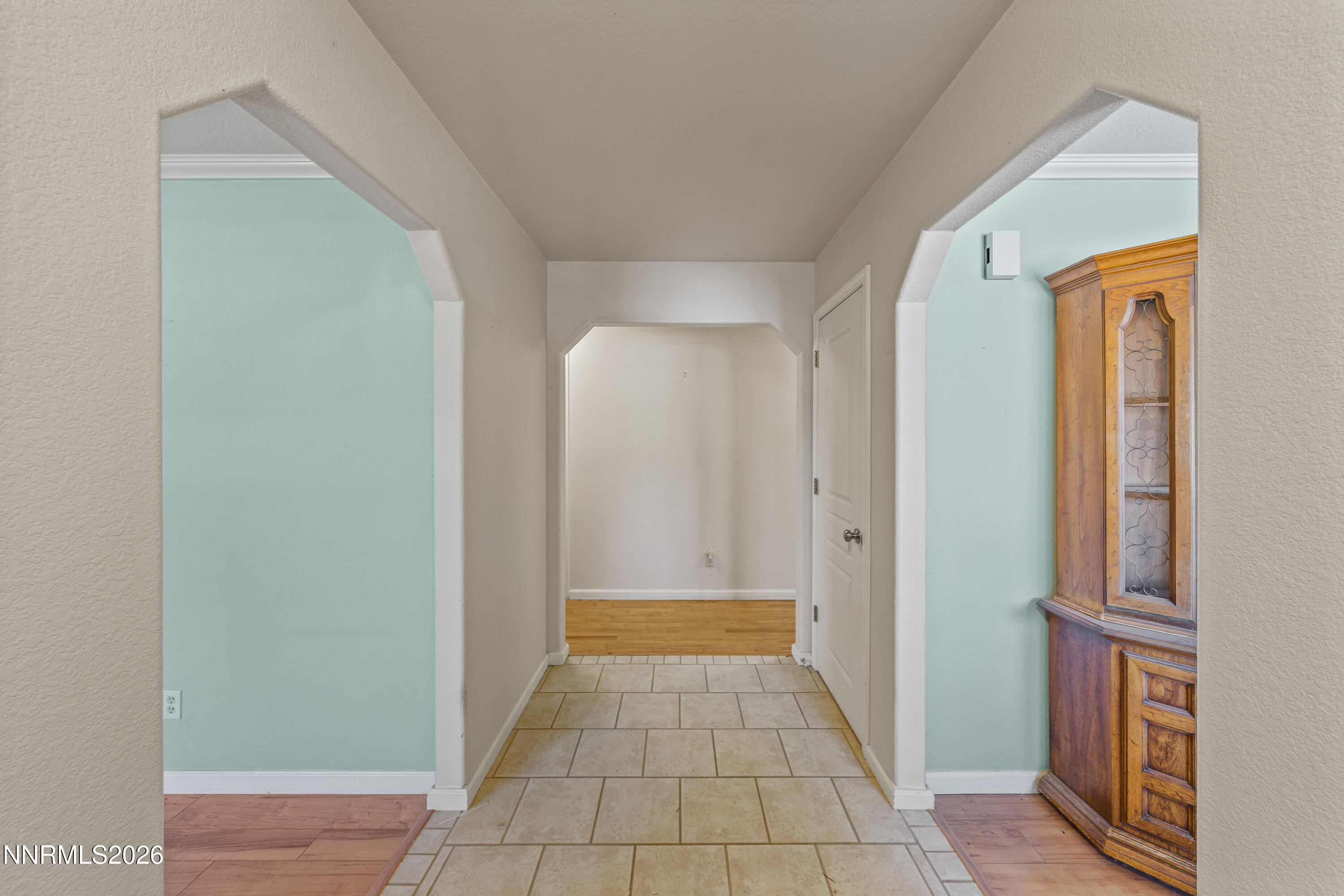 2872 Sierra Manor Drive Property Photo 6