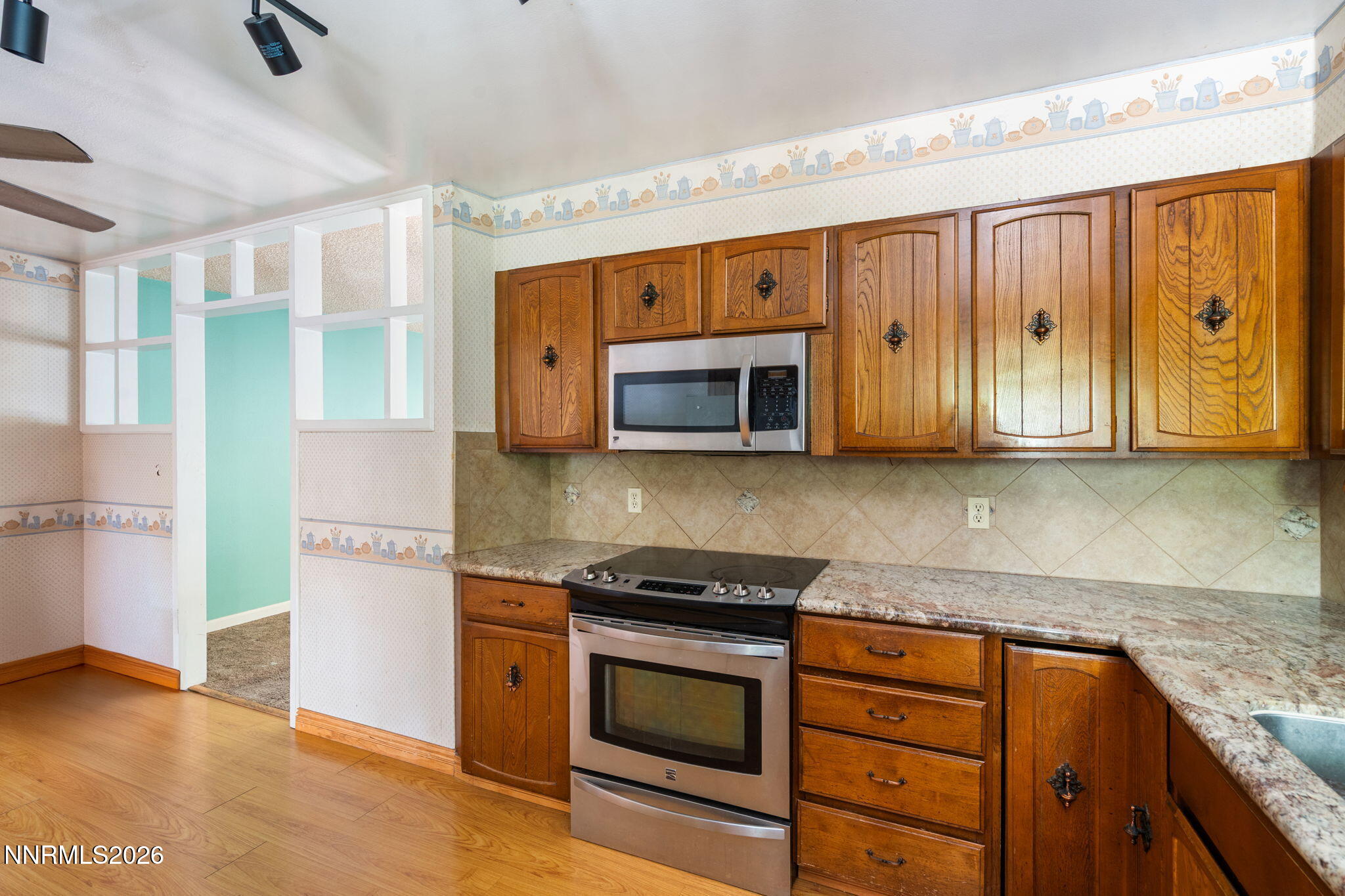 313 Greenbrae Drive Property Photo 14