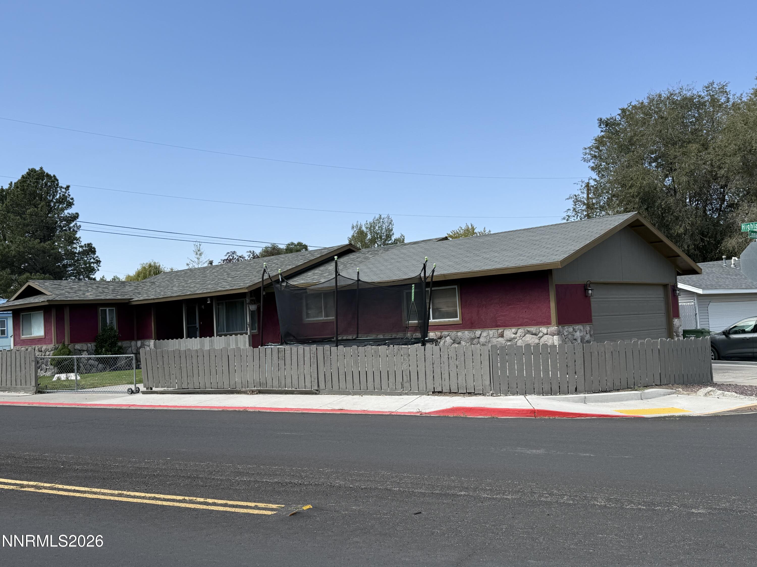 551 N Highland Drive Property Photo 2