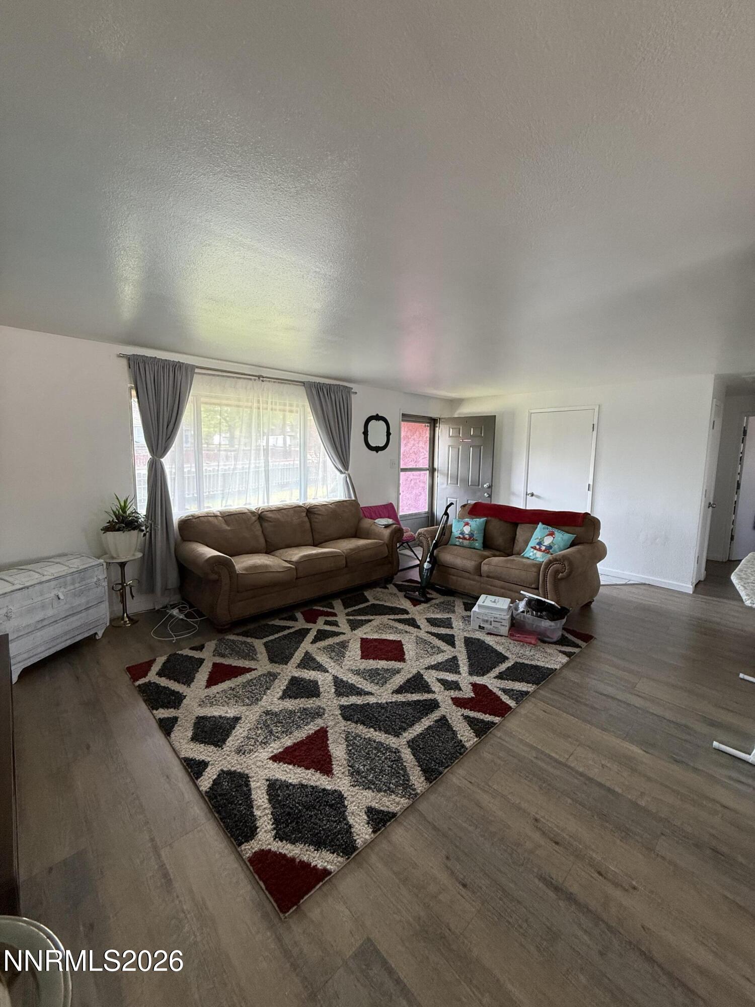 551 N Highland Drive Property Photo 3