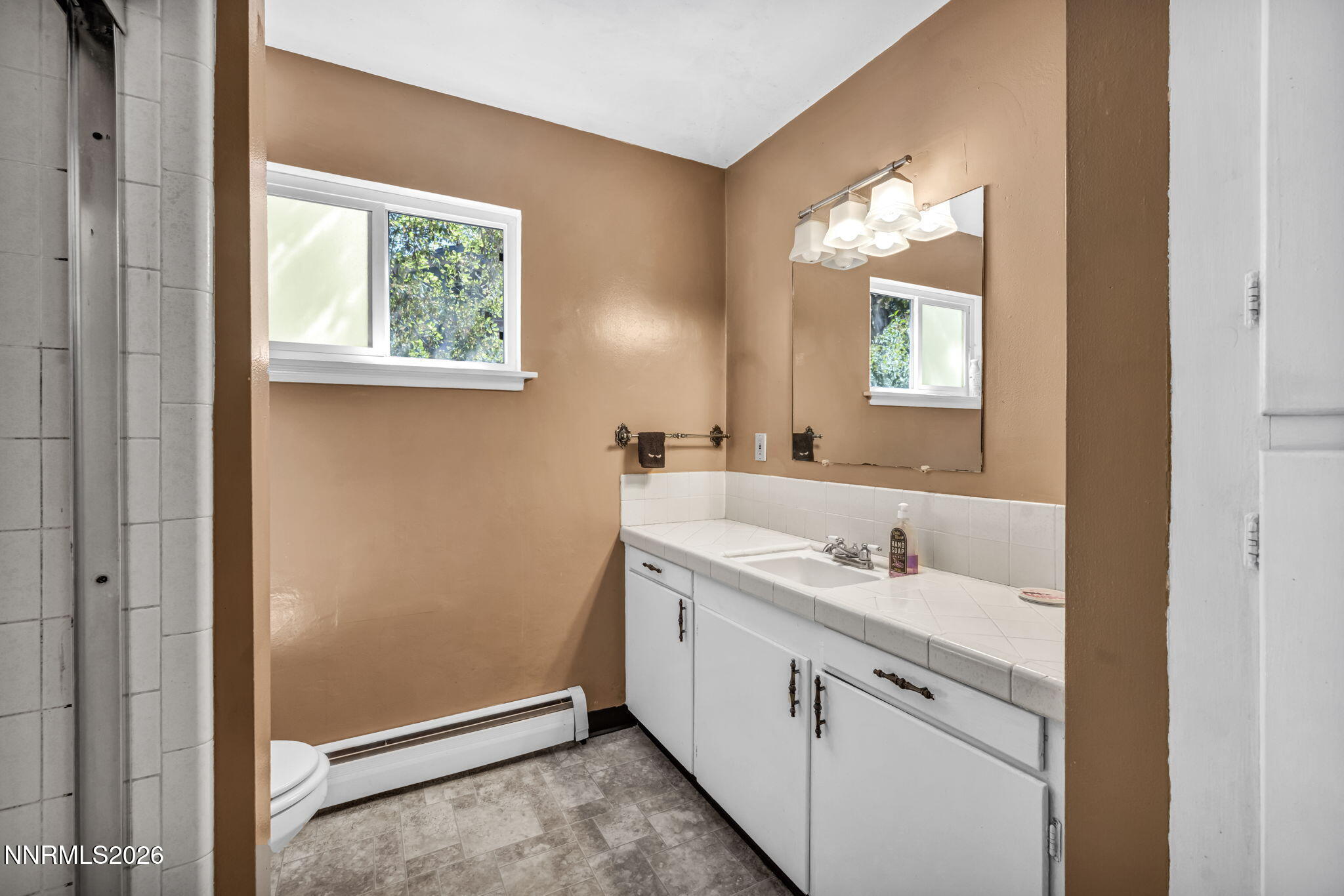 724 W 5th Street Property Photo 19