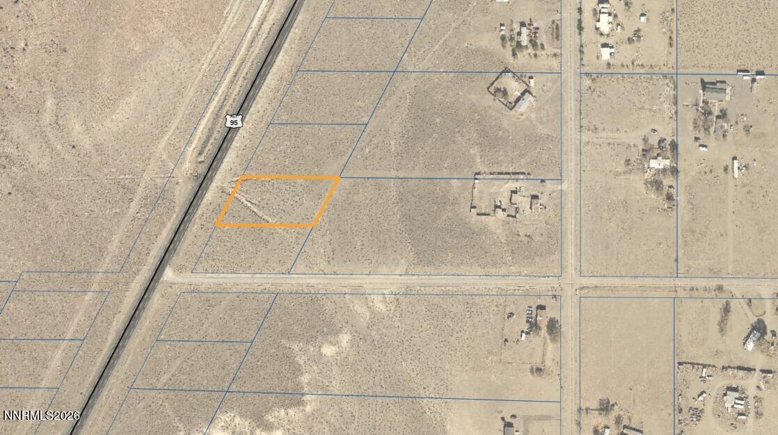 8450 S Highway 95a Property Photo 1