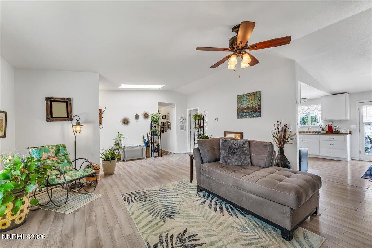100 Ring Road Property Photo 5