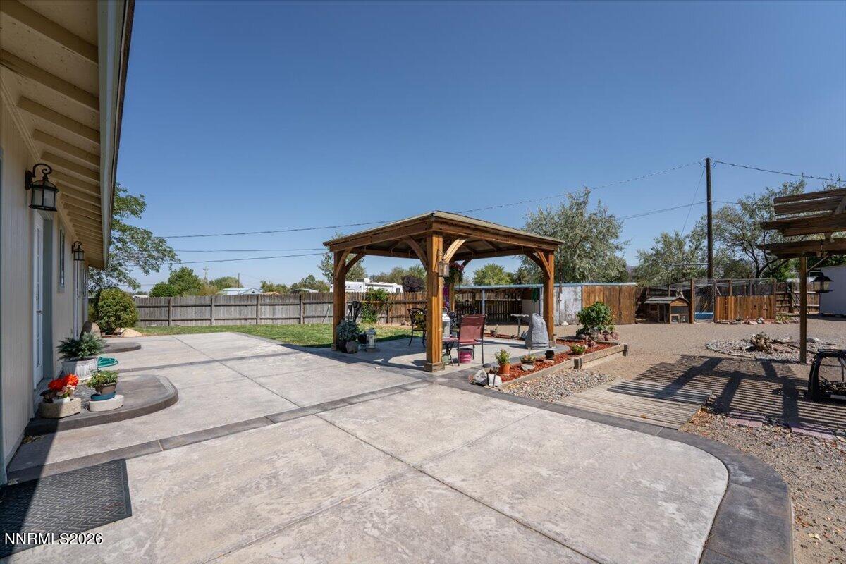 100 Ring Road Property Photo 10