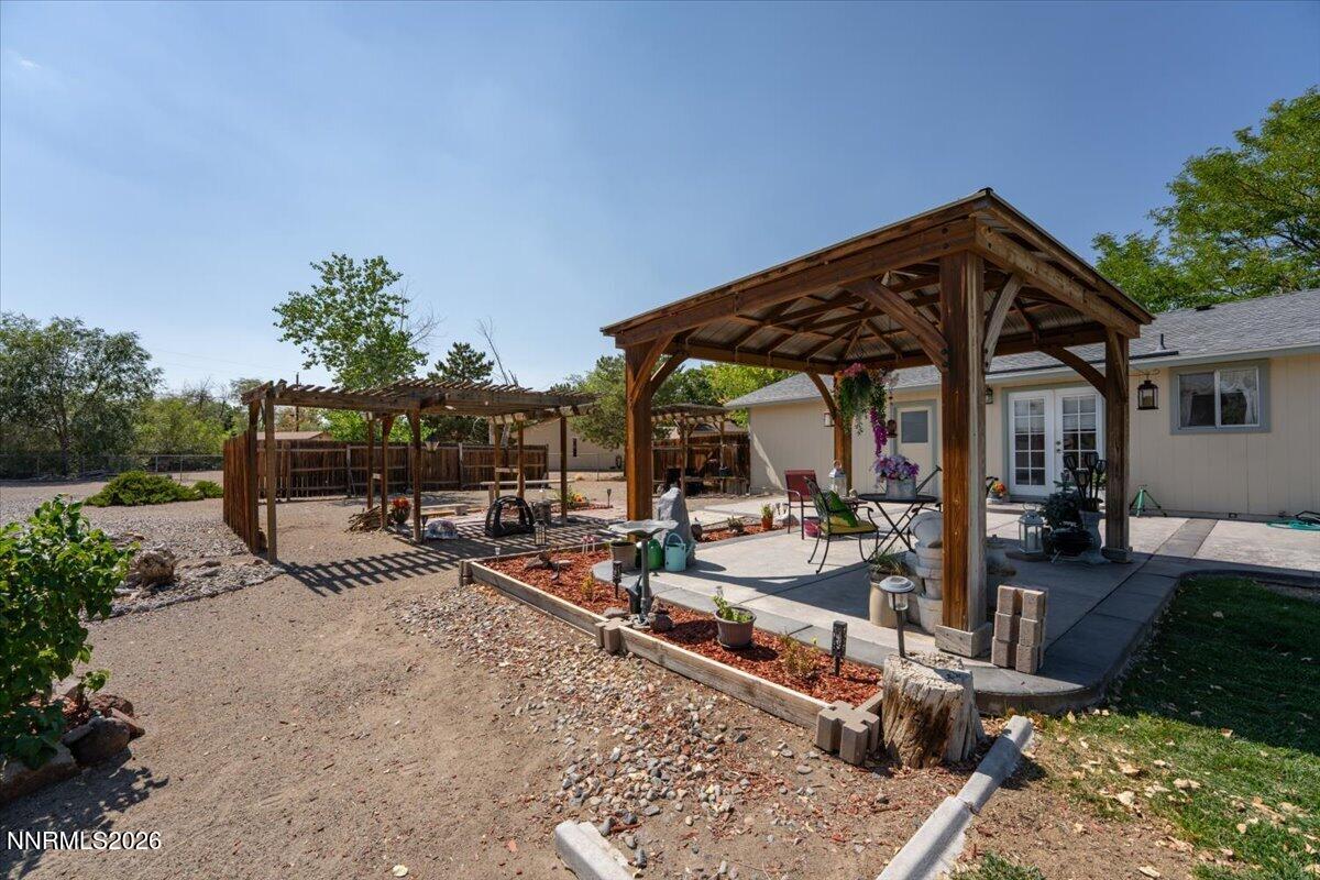 100 Ring Road Property Photo 13