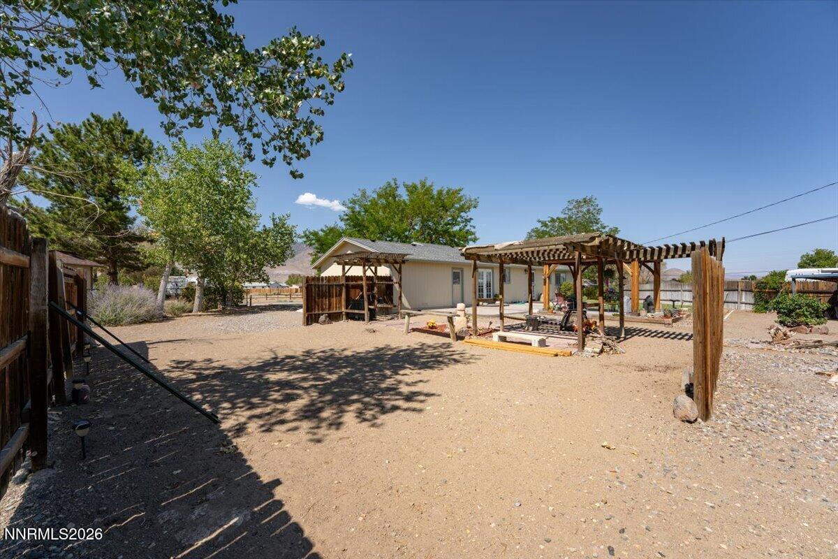 100 Ring Road Property Photo 14