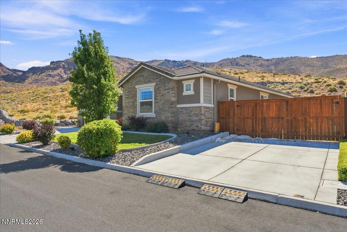 10534 Claim Jumper Way Property Photo 3