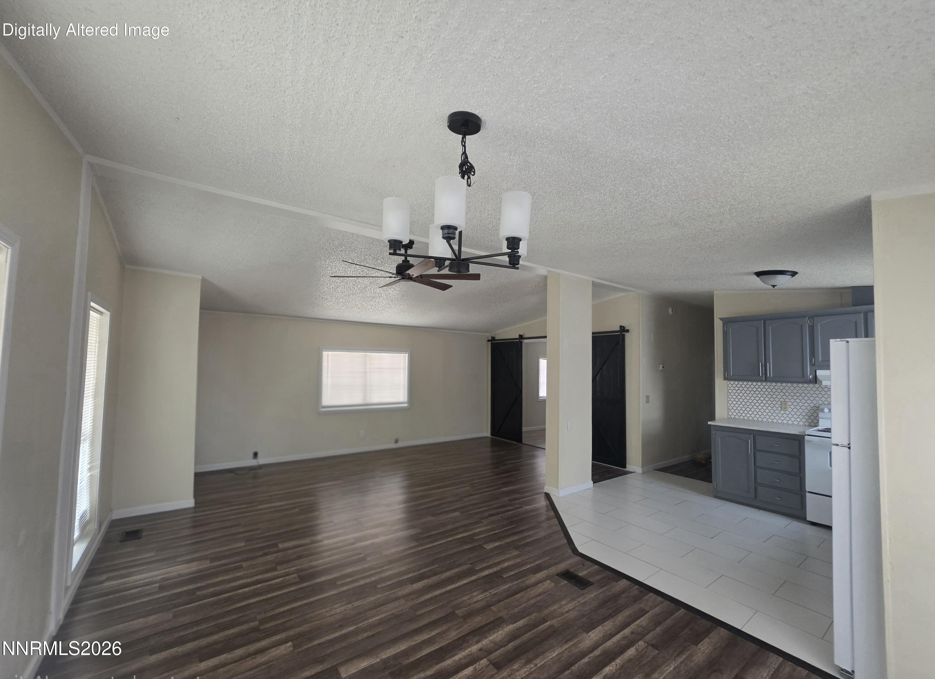 216 Garnet Circle Property Photo 2