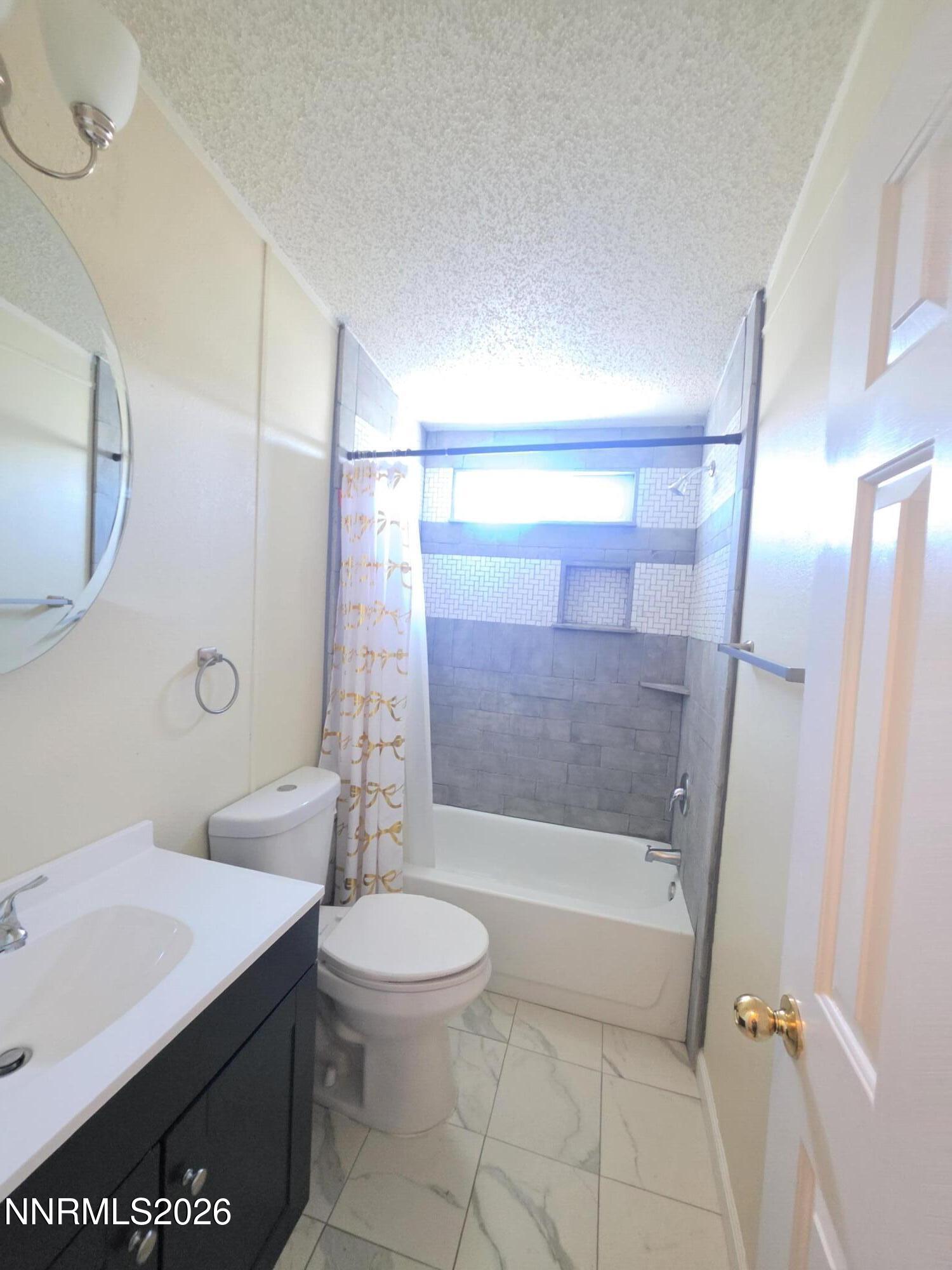 216 Garnet Circle Property Photo 7