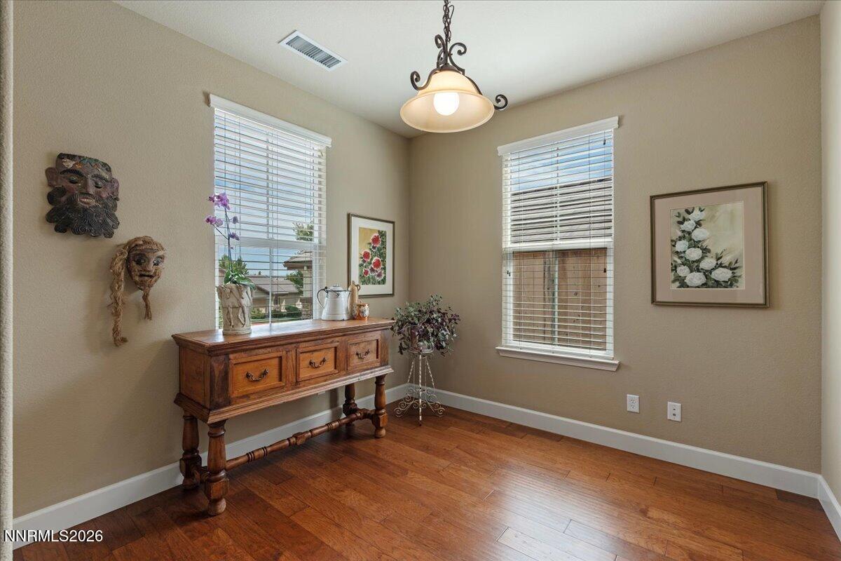 1375 W Del Webb Parkway Property Photo 5