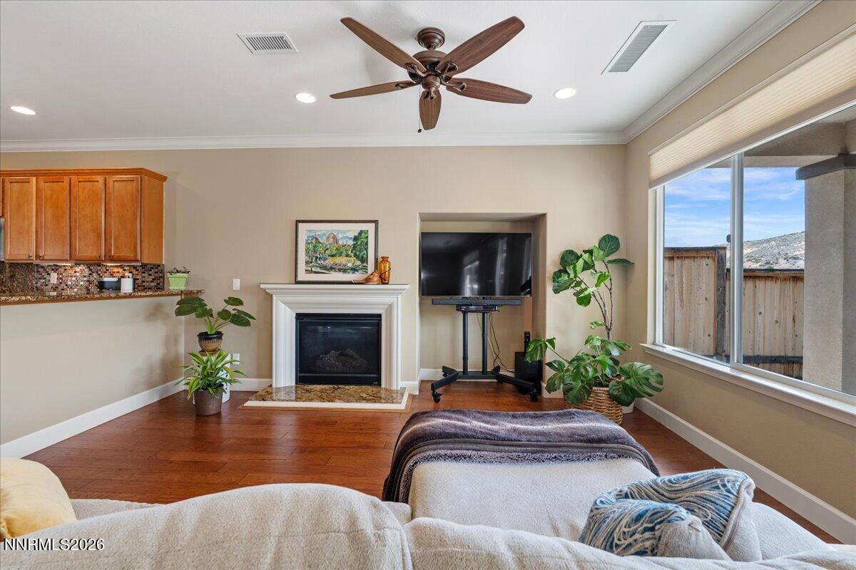 1375 W Del Webb Parkway Property Photo 9
