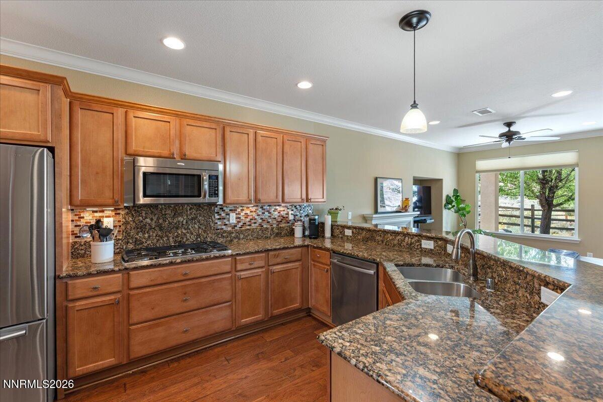 1375 W Del Webb Parkway Property Photo 14