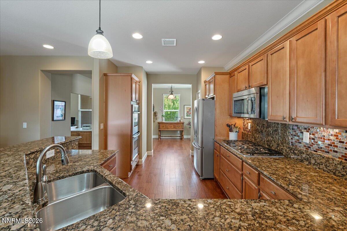1375 W Del Webb Parkway Property Photo 17