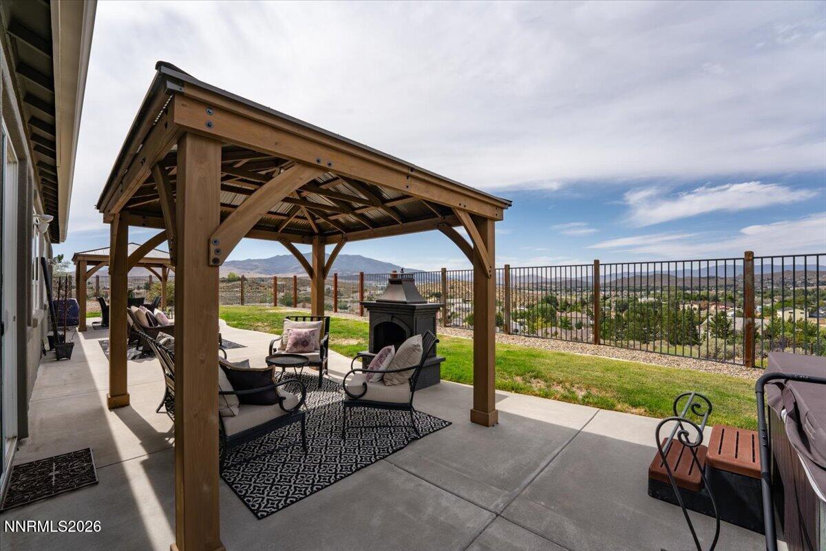 8295 Opal Glen Court Property Photo 33