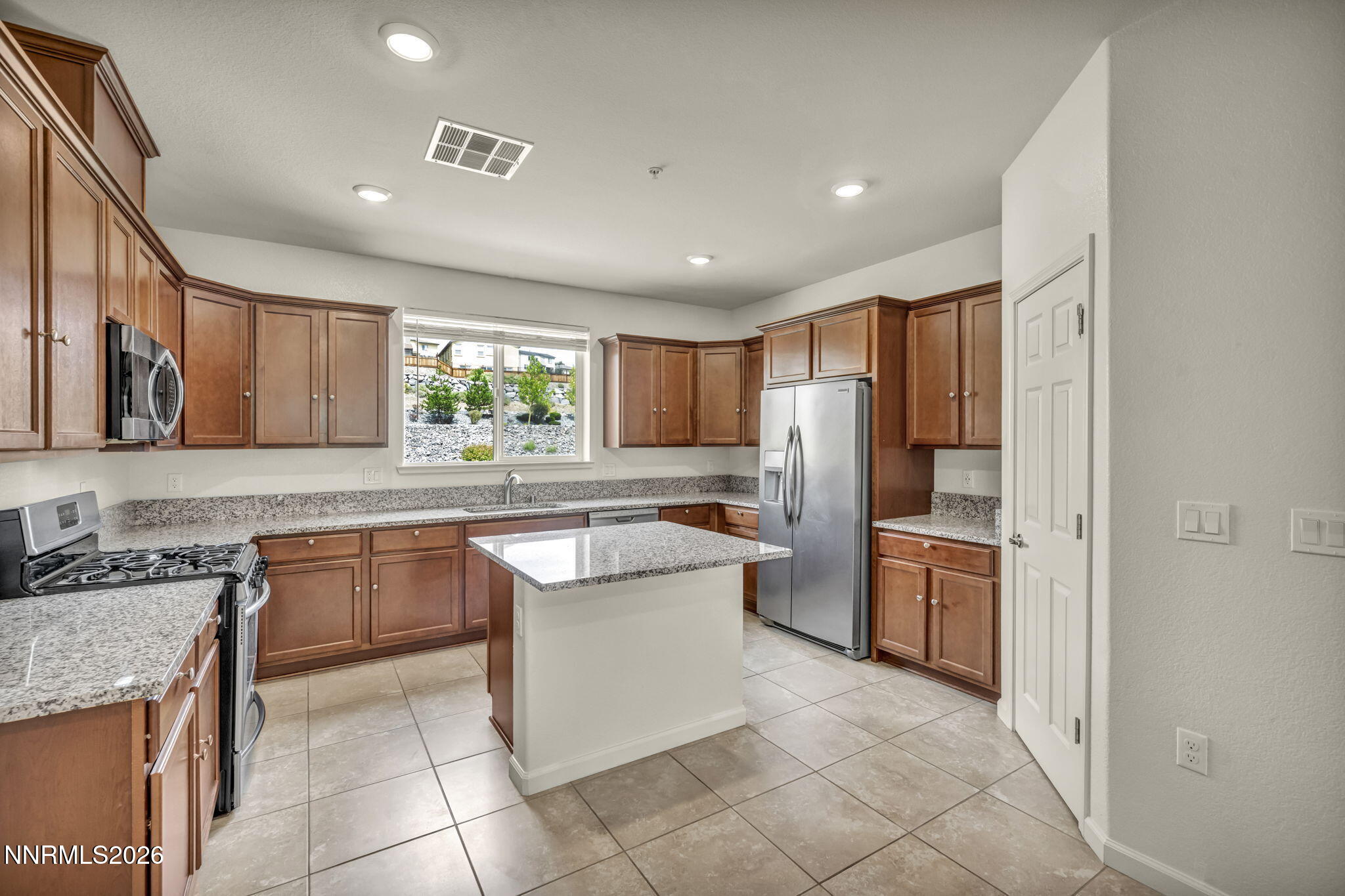 3042 Sterling Ridge Circle Property Photo 9