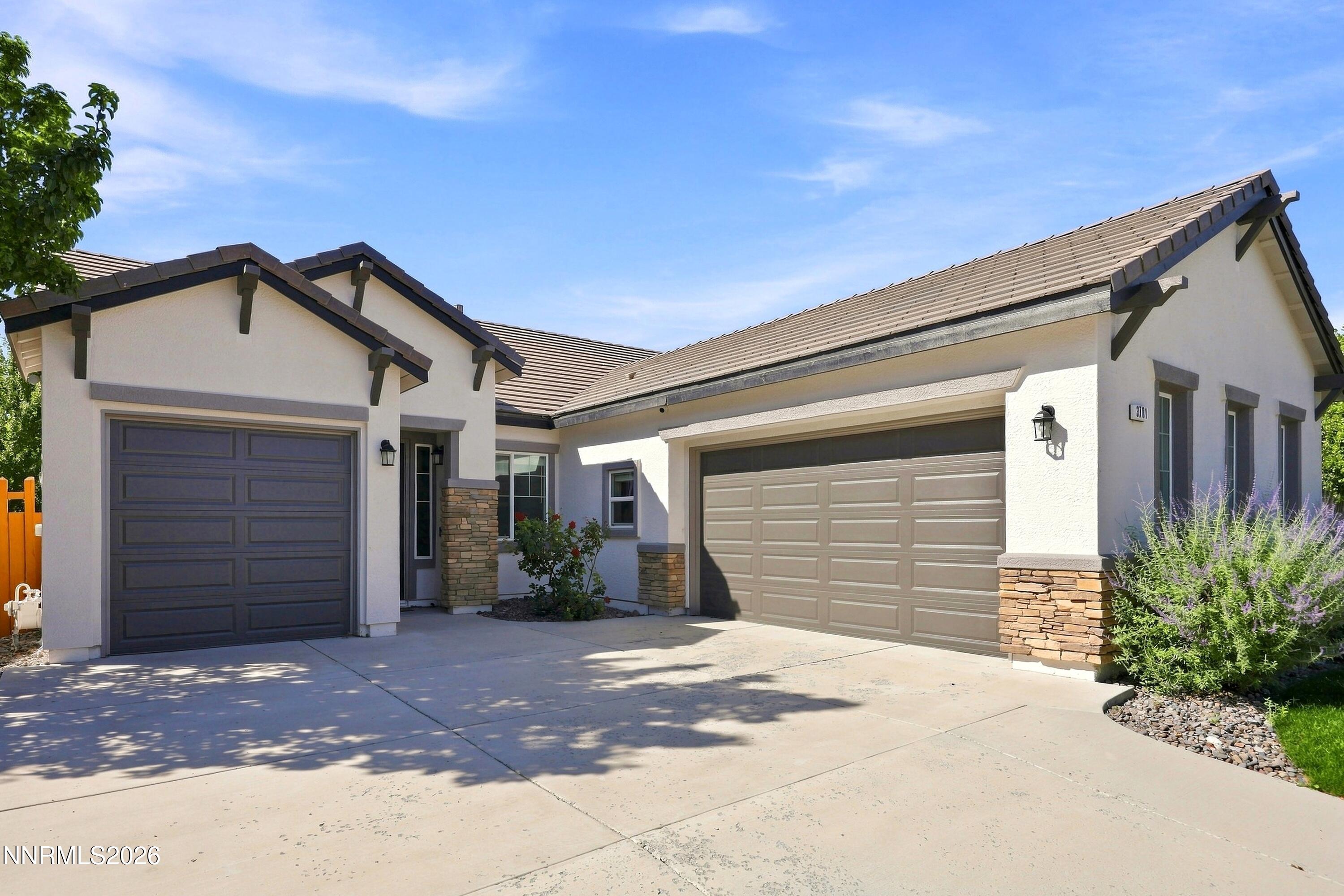 3701 Kepler Drive Property Photo 4